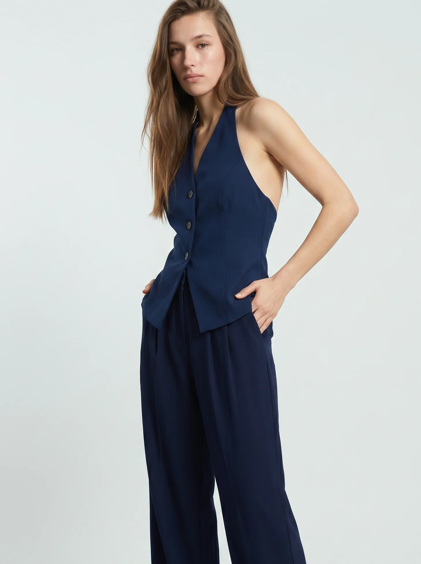 Gilet con scollo sulla schiena - Blu - Image 3