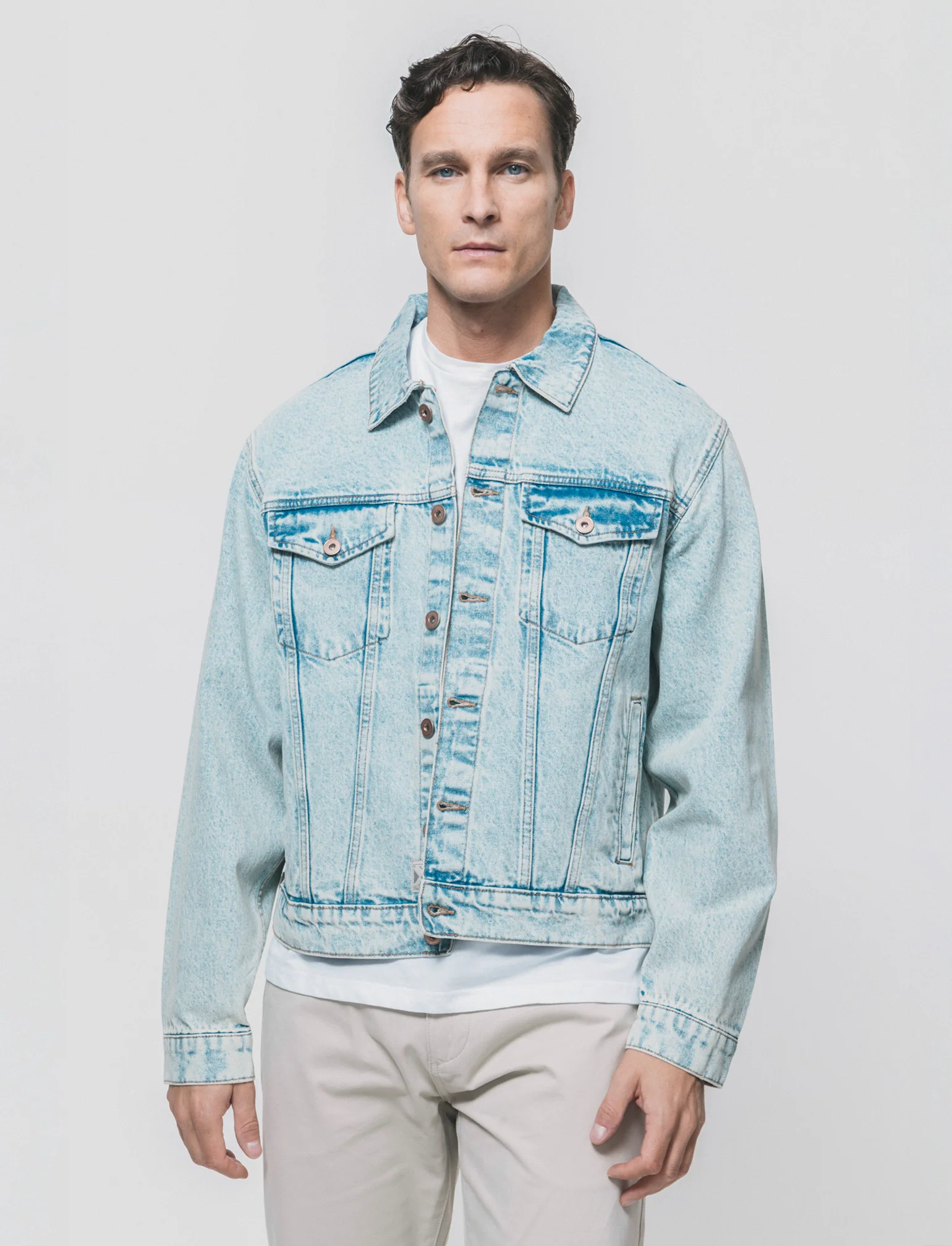 Giubbotto in denim effetto slavato - Denim chiaro - Image 4