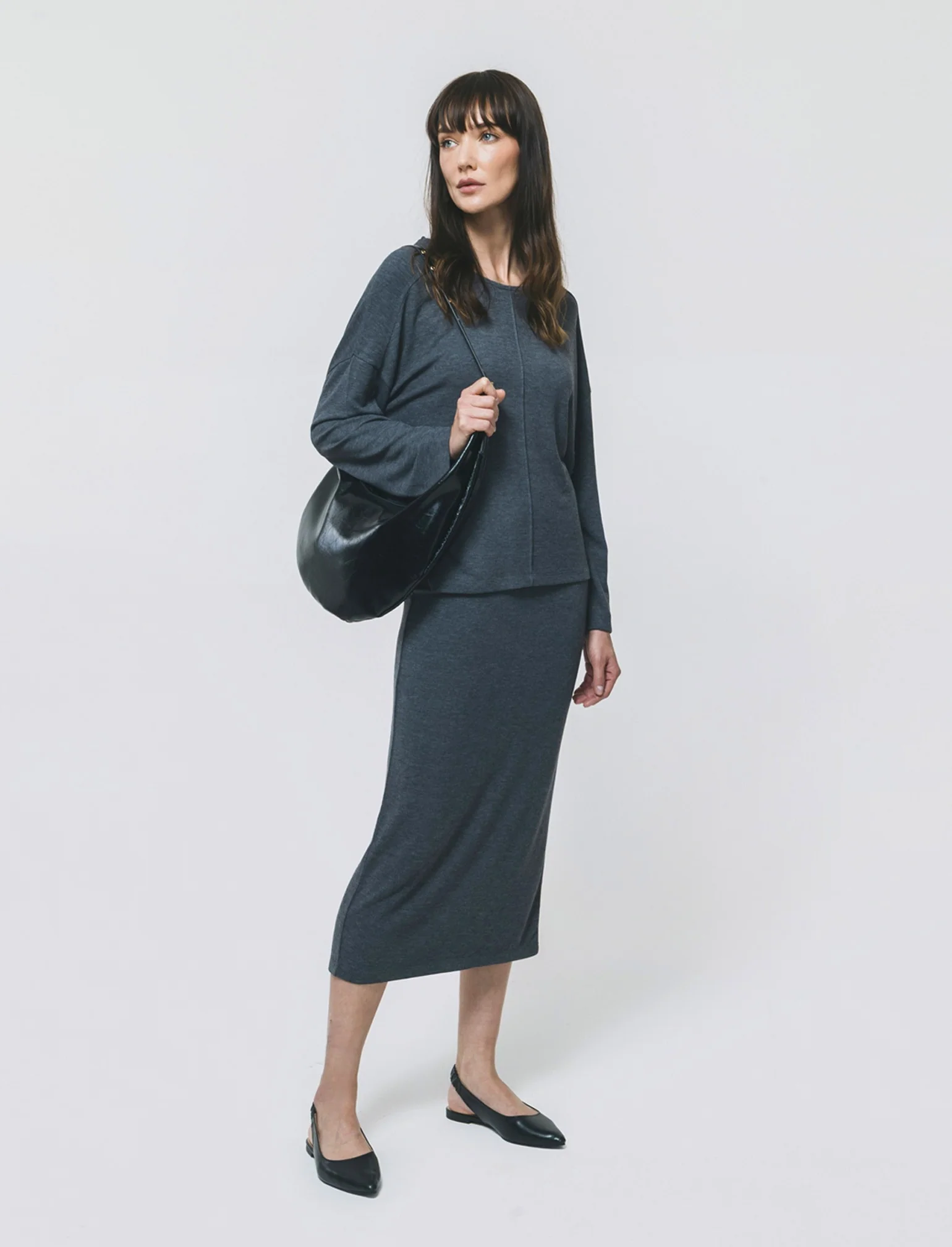 Gonna a tubino con elastico e spacco - Grigio scuro - Image 3