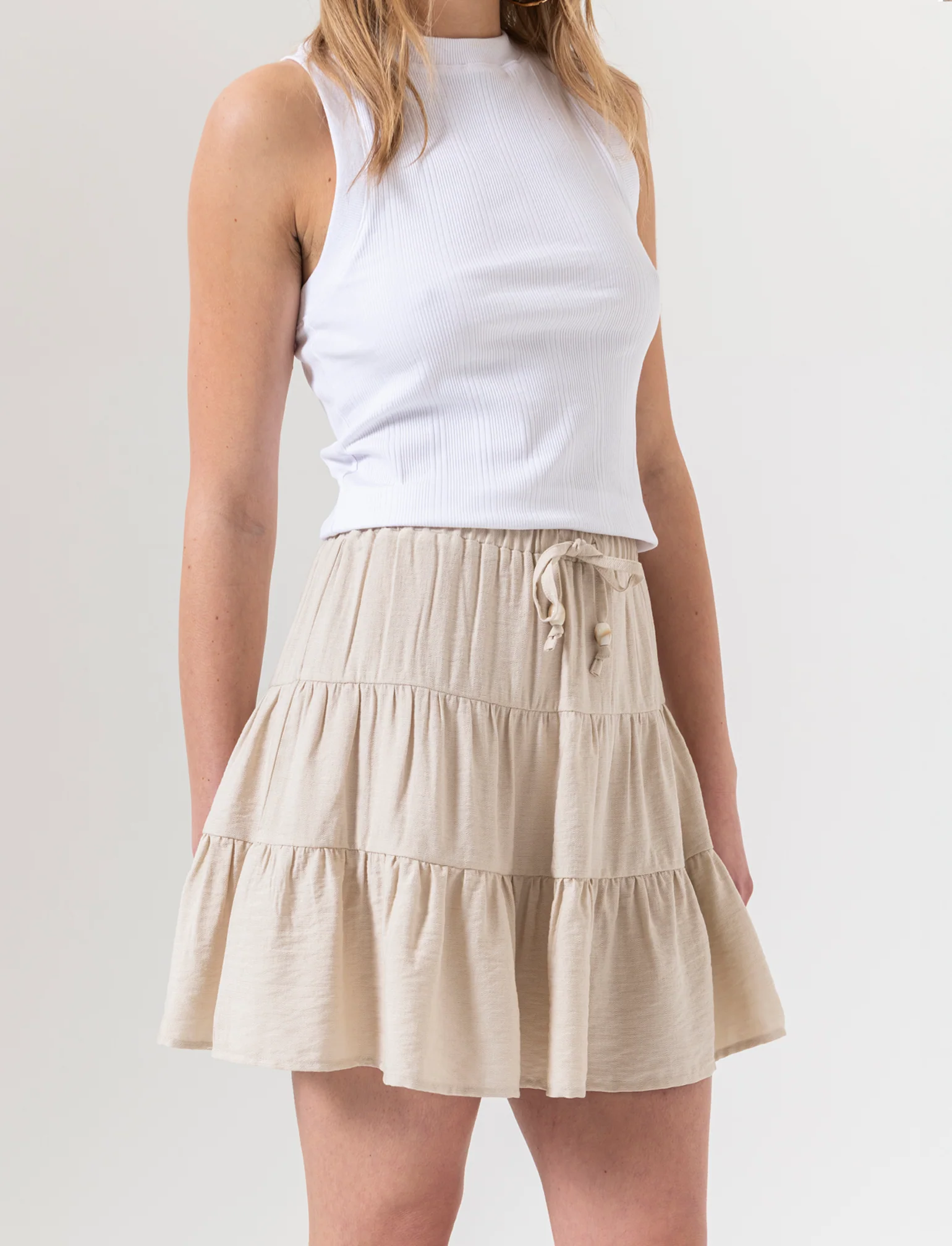 Gonna corta con balze da donna - Beige corda - Image 3