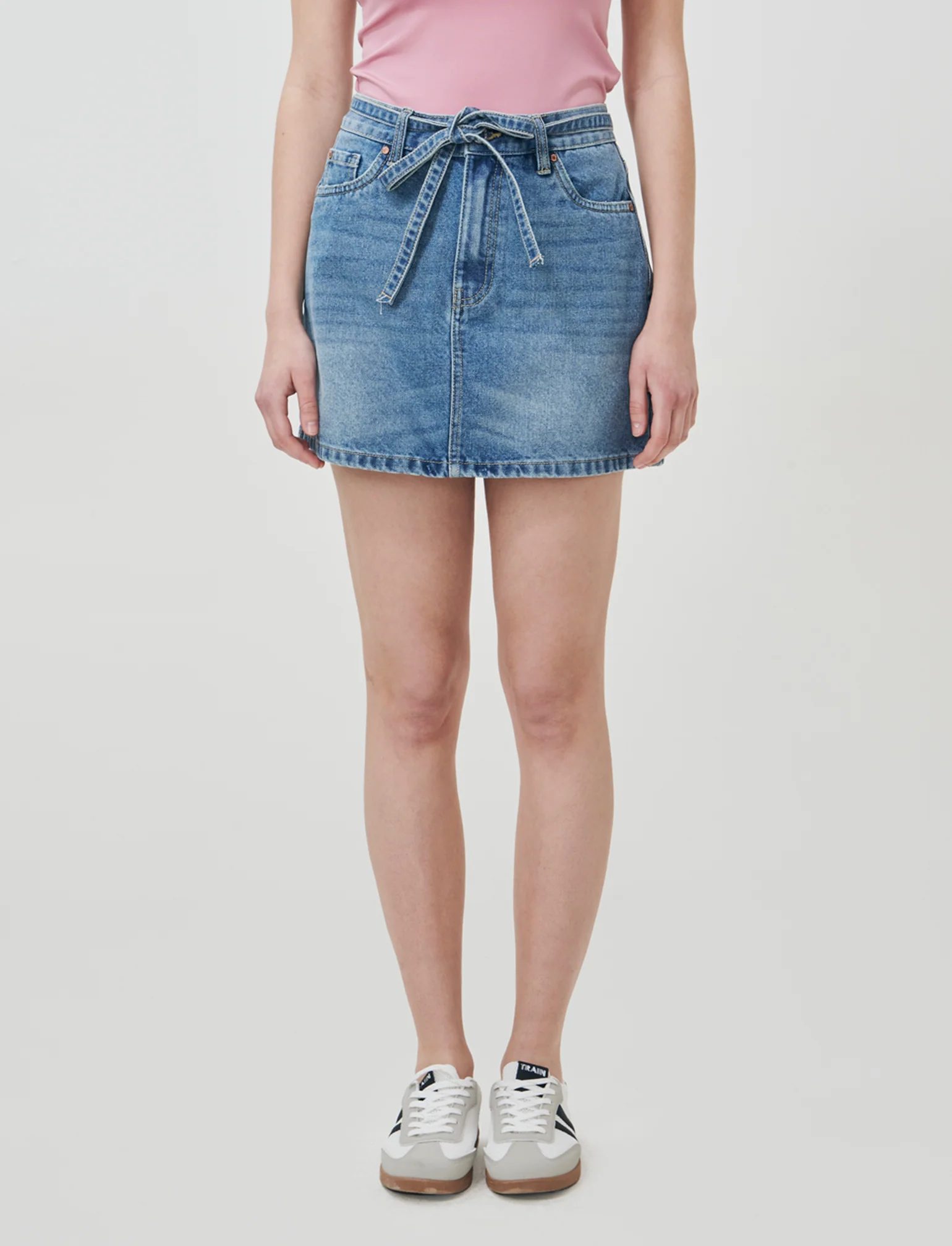 Gonna corta denim con cordino in vita - Denim - Image 3