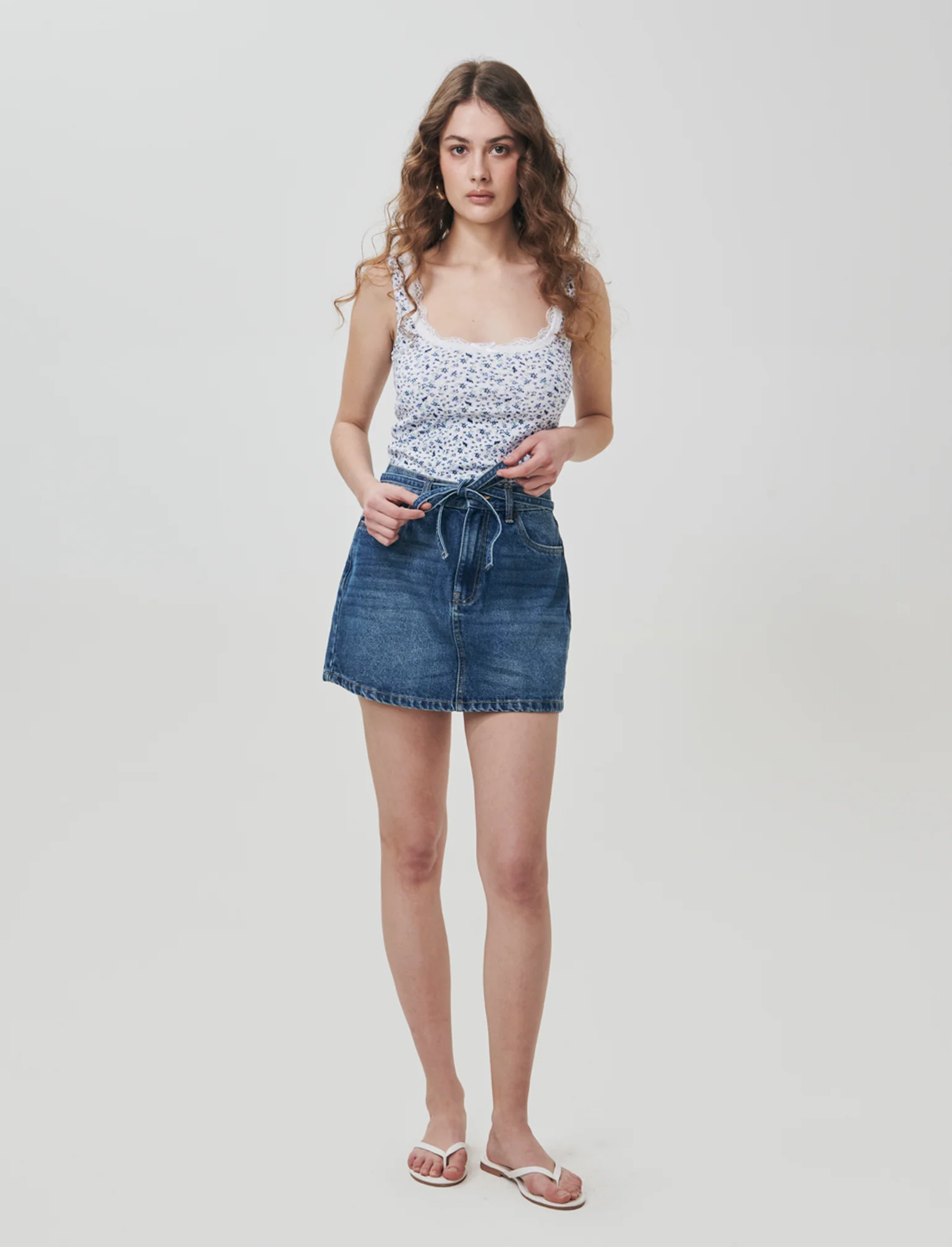 Gonna corta denim con cordino in vita - DENIM SCURO - Image 4