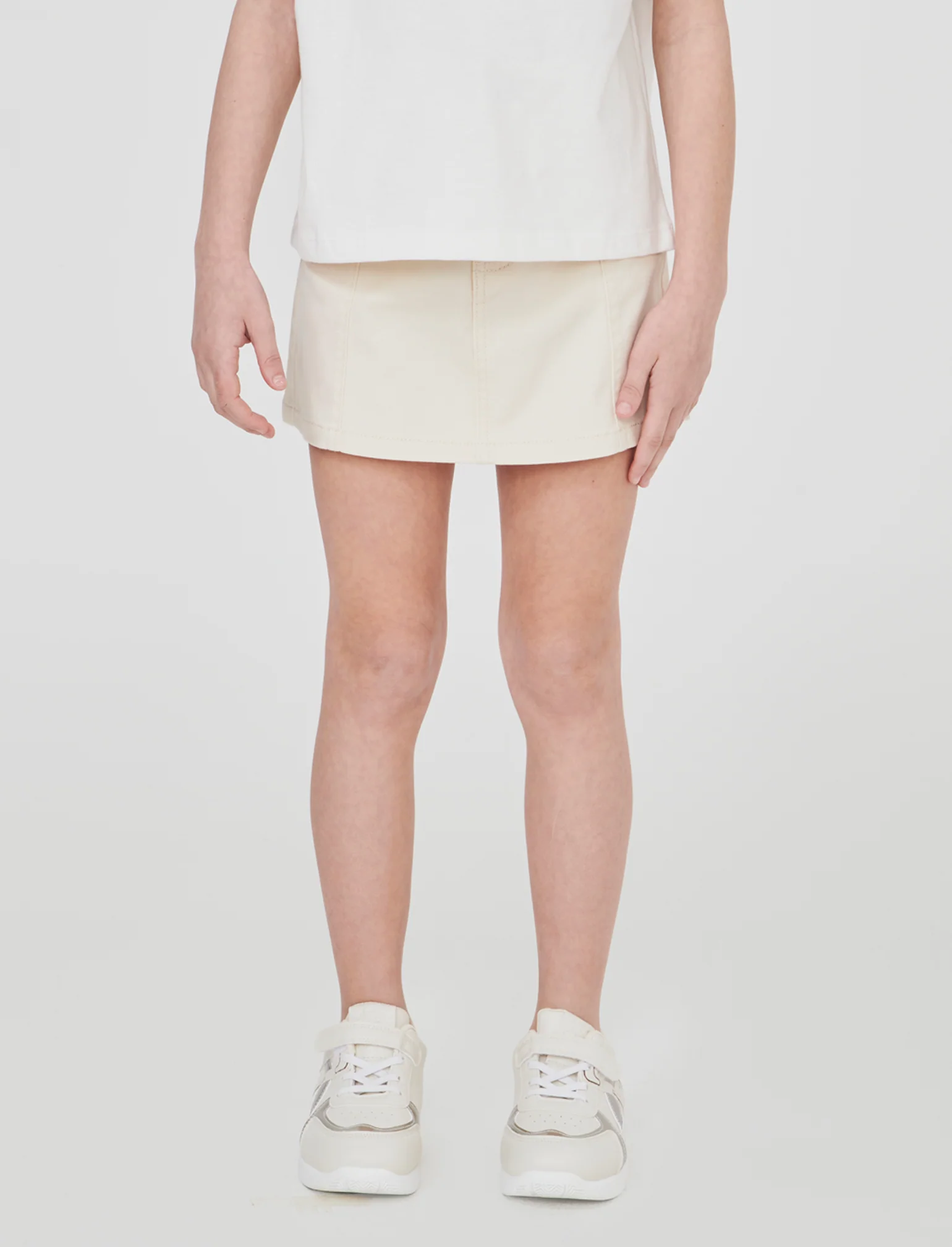 Gonna elastica con tasche e pinces - Beige - Image 4