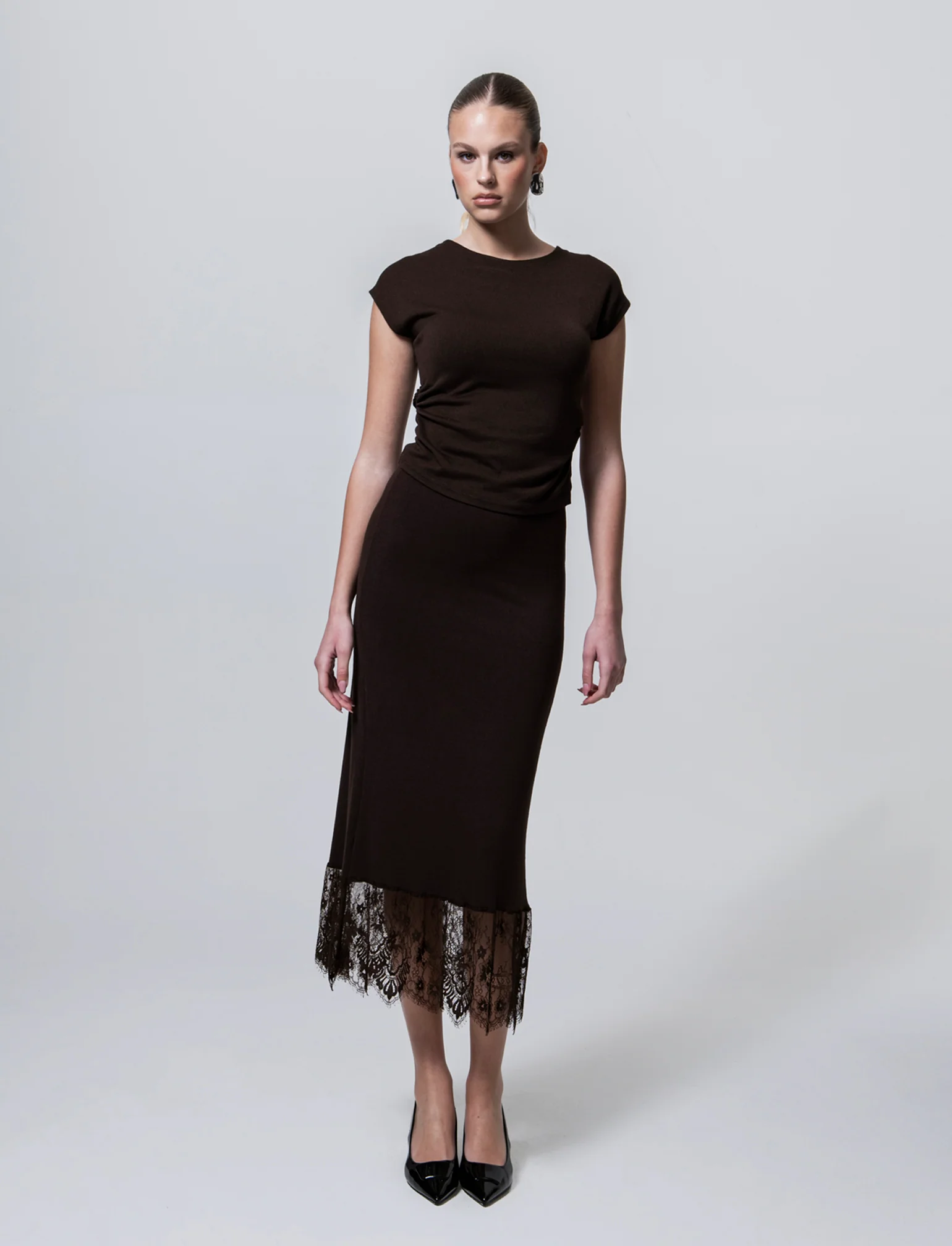 Gonna lunga in maglia con pizzo al fondo - Moro - Image 3