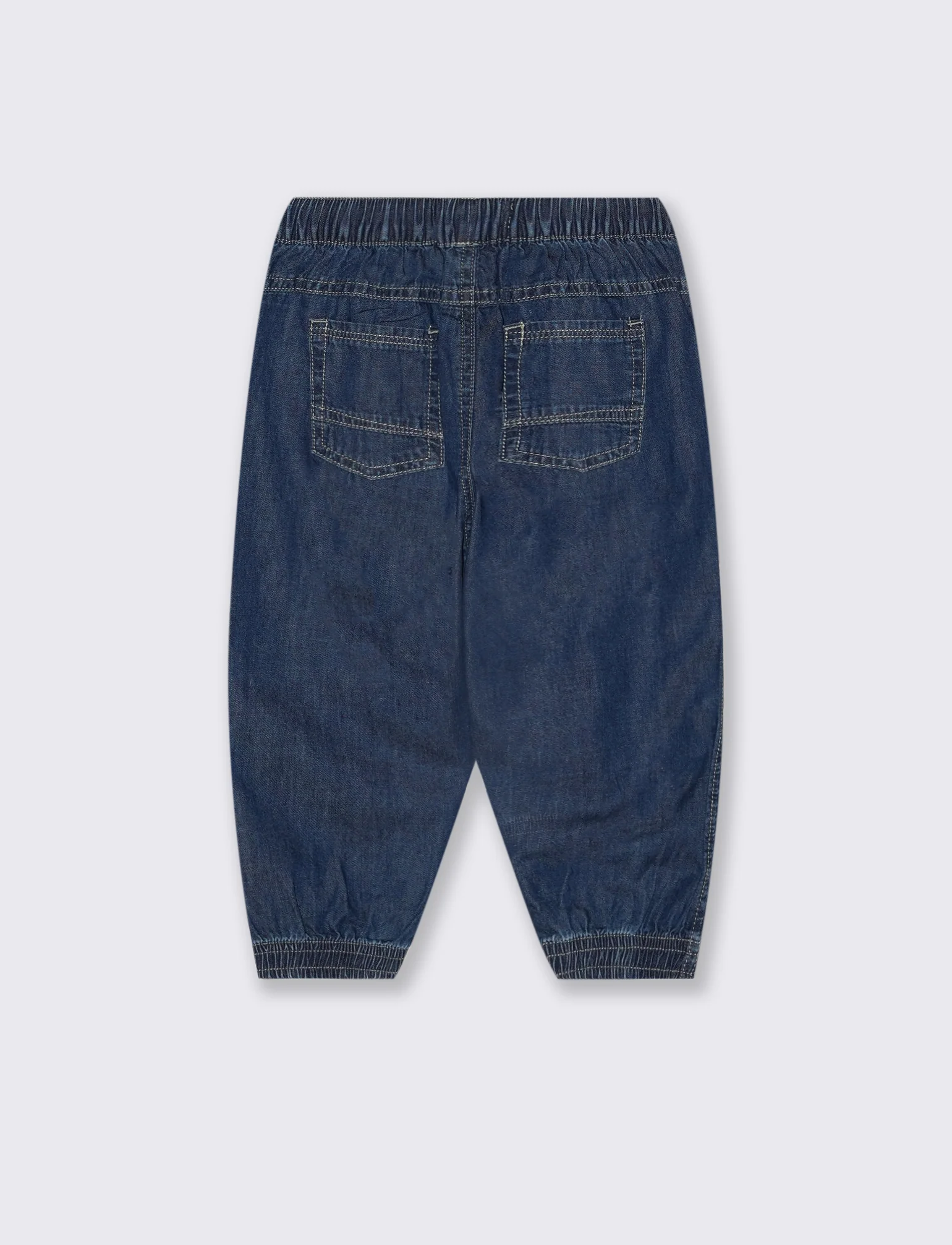 Jeans ampi in morbido chambray estivo - Denim - Image 2