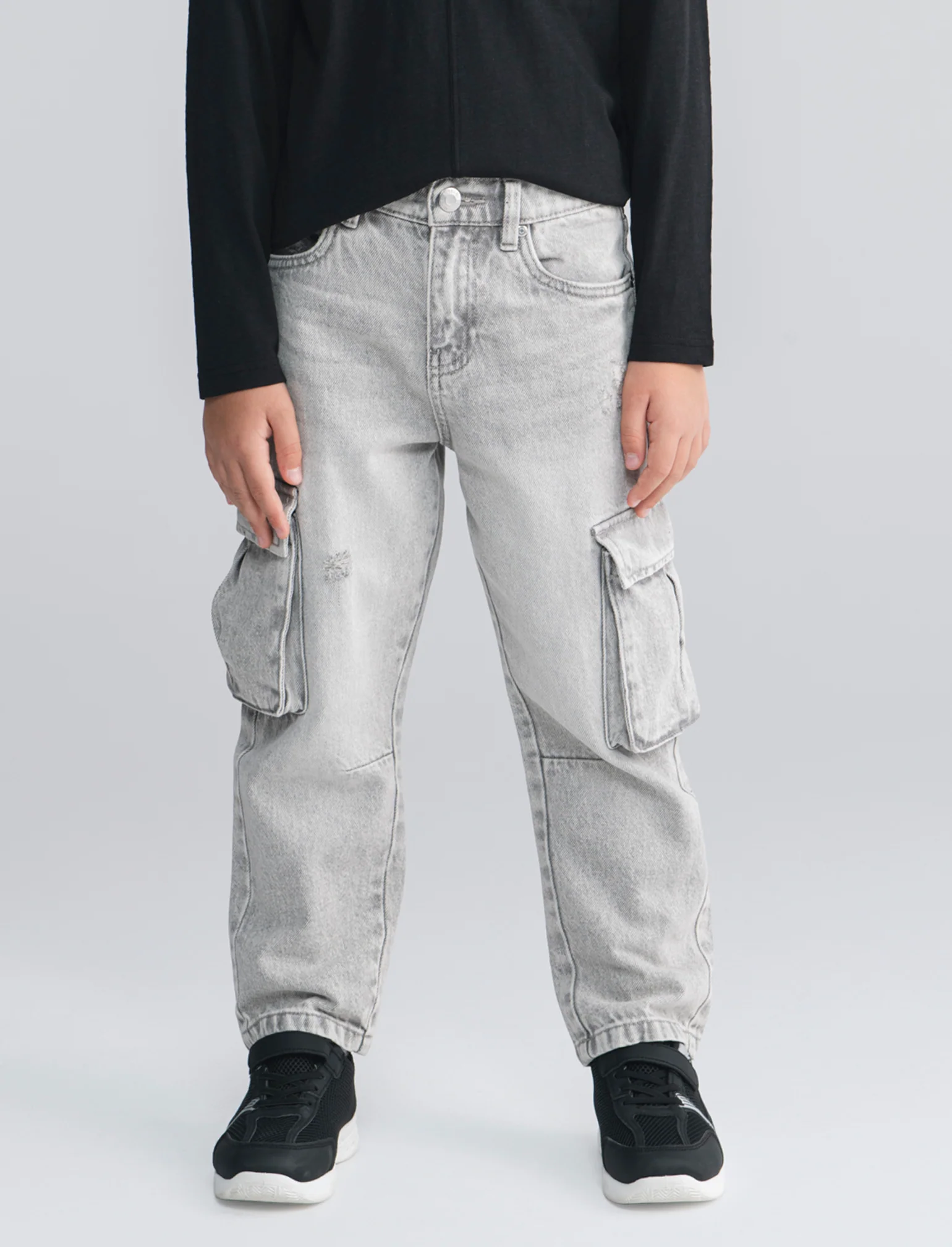 Jeans baggy in cotone con tache e vita elastica - Grigio - Image 4