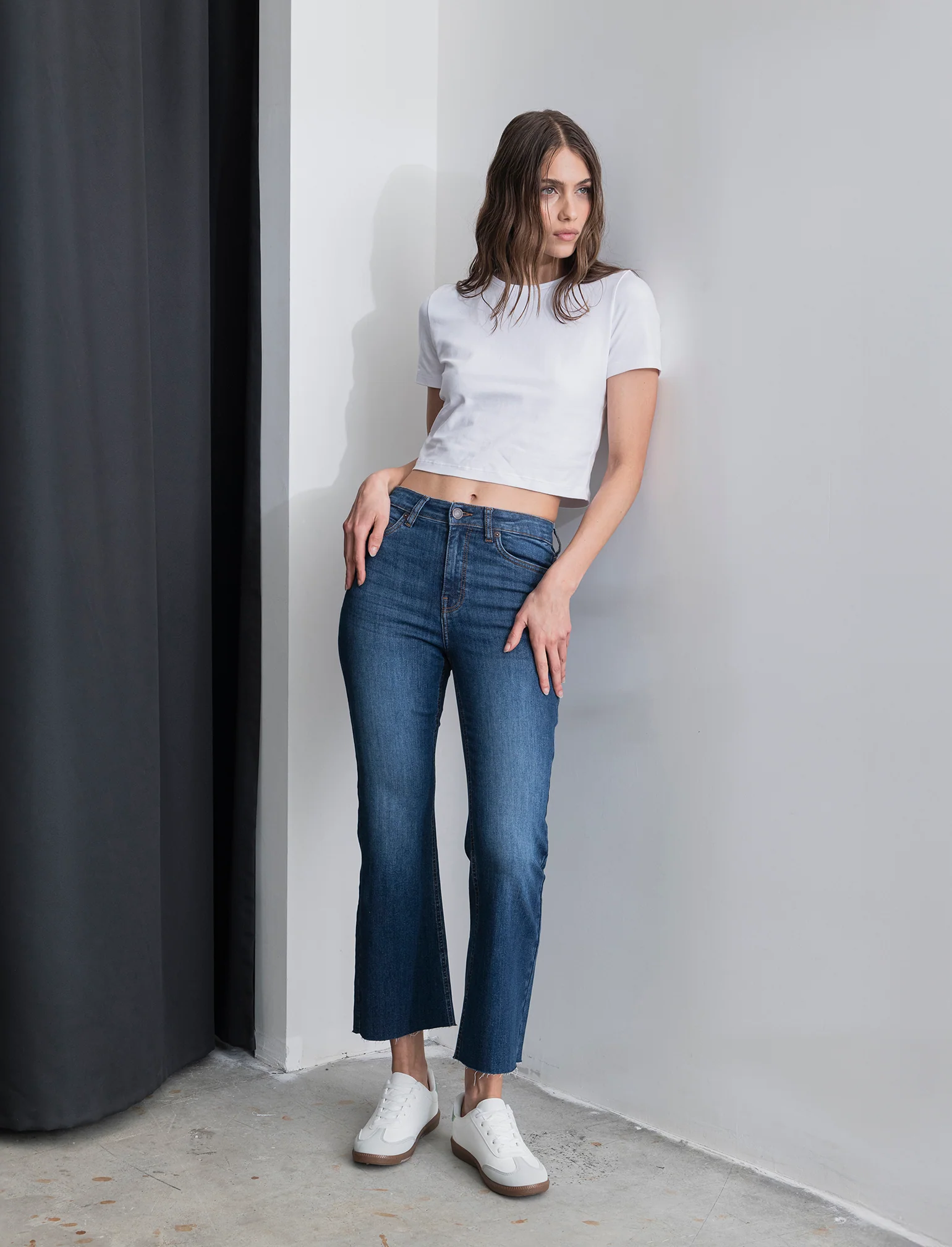 JEANS CROPPED FLARE - DENIM SCURO - Image 3