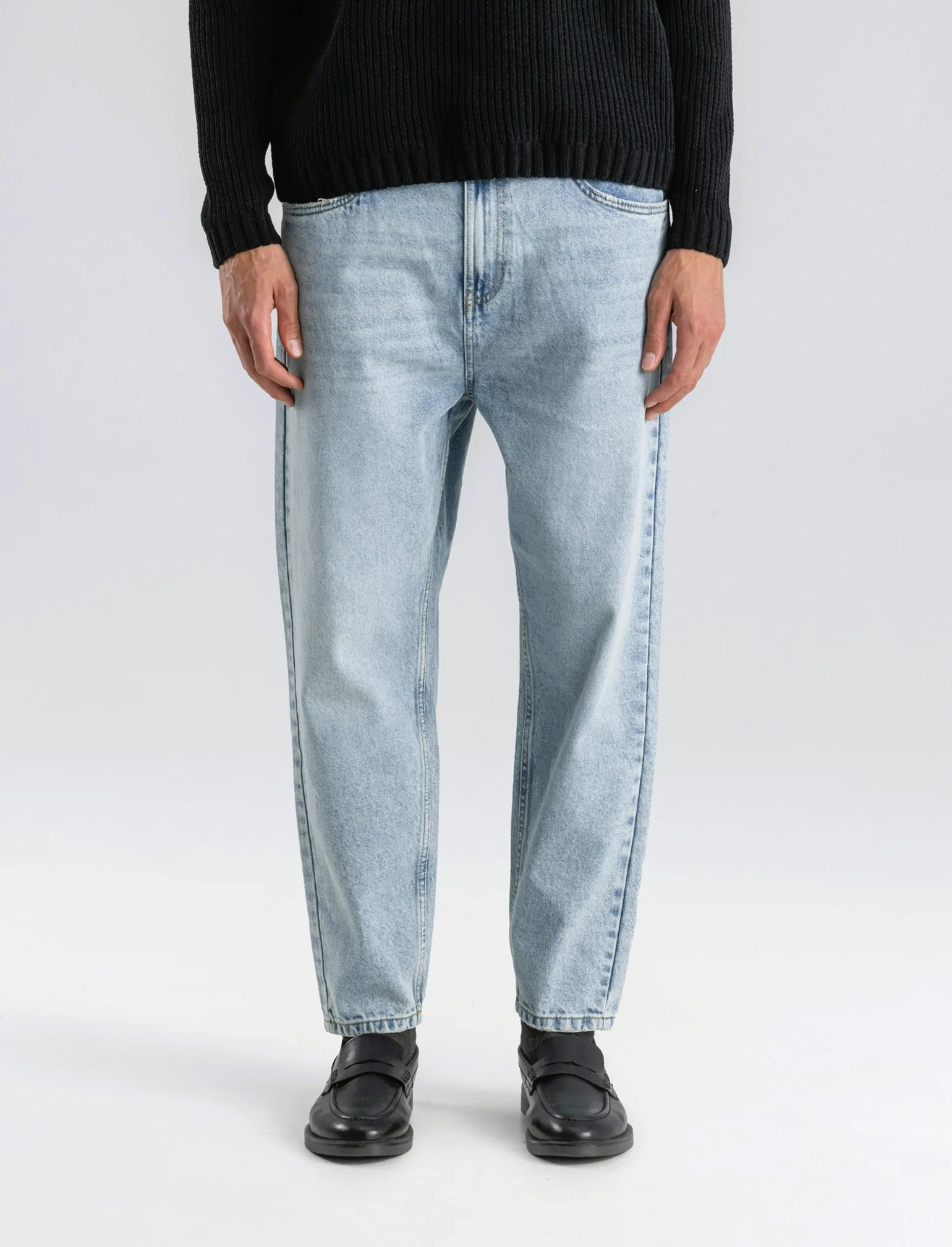 JEANS DENIM CHIARO LOOSE FIT CON ABRASIONI - Denim chiaro - Image 4