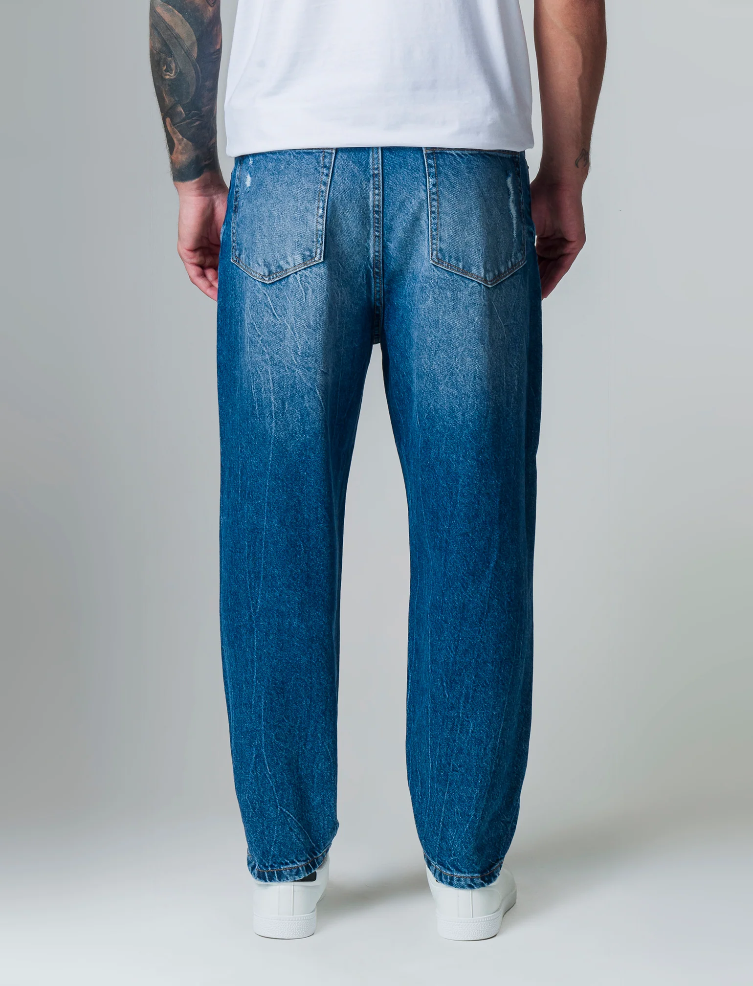 Jeans denim medio loose fit con strappi da uomo - Denim - Image 2