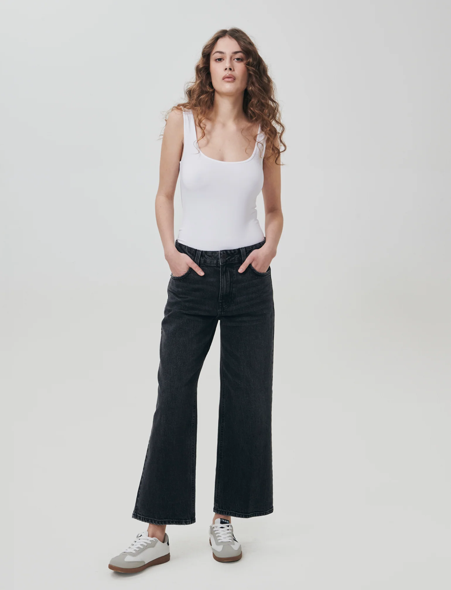 Jeans Gamba Dritta Lunghezza Caviglia - Nero - Image 4