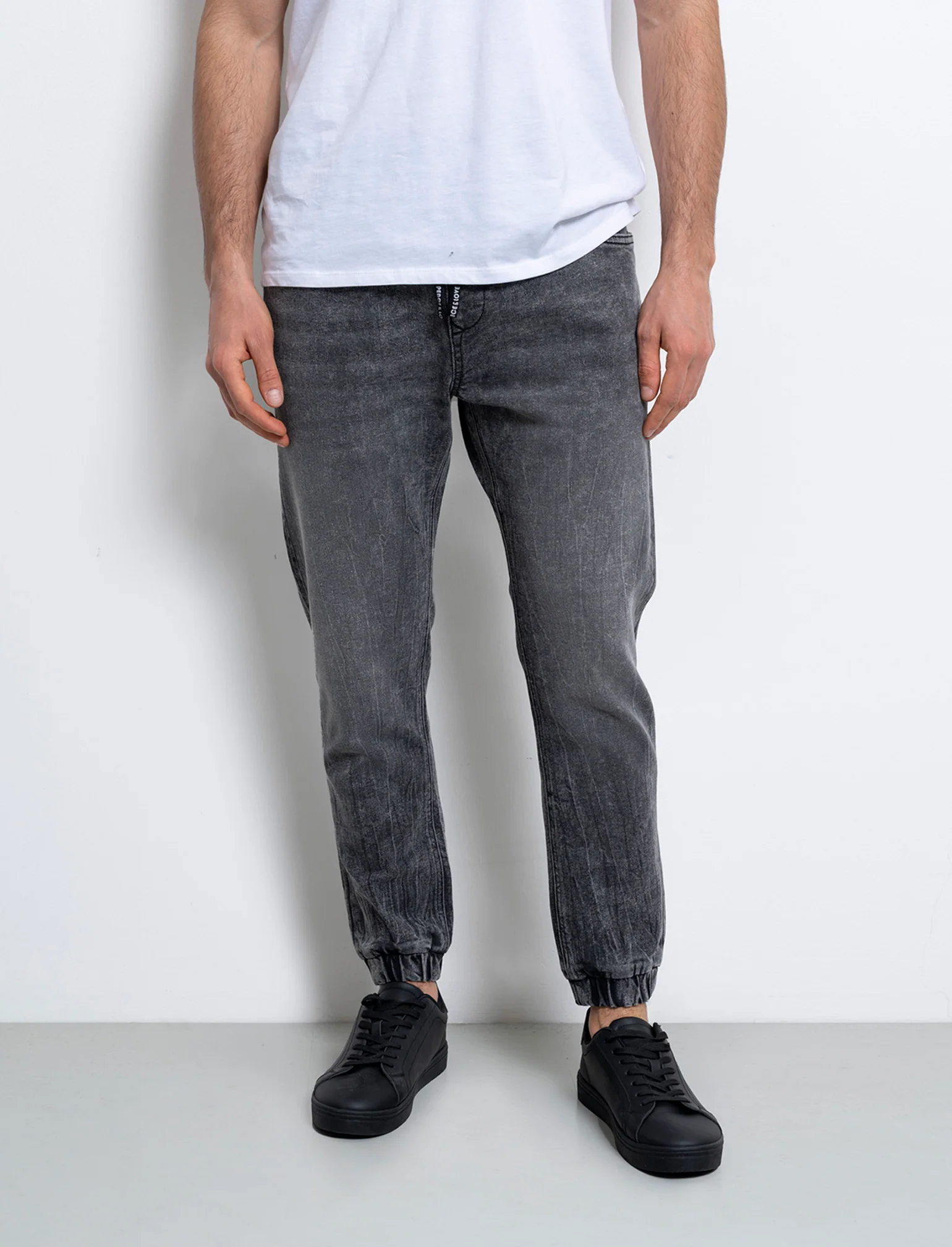 Jeans modello jogger da uomo - Grigio scuro