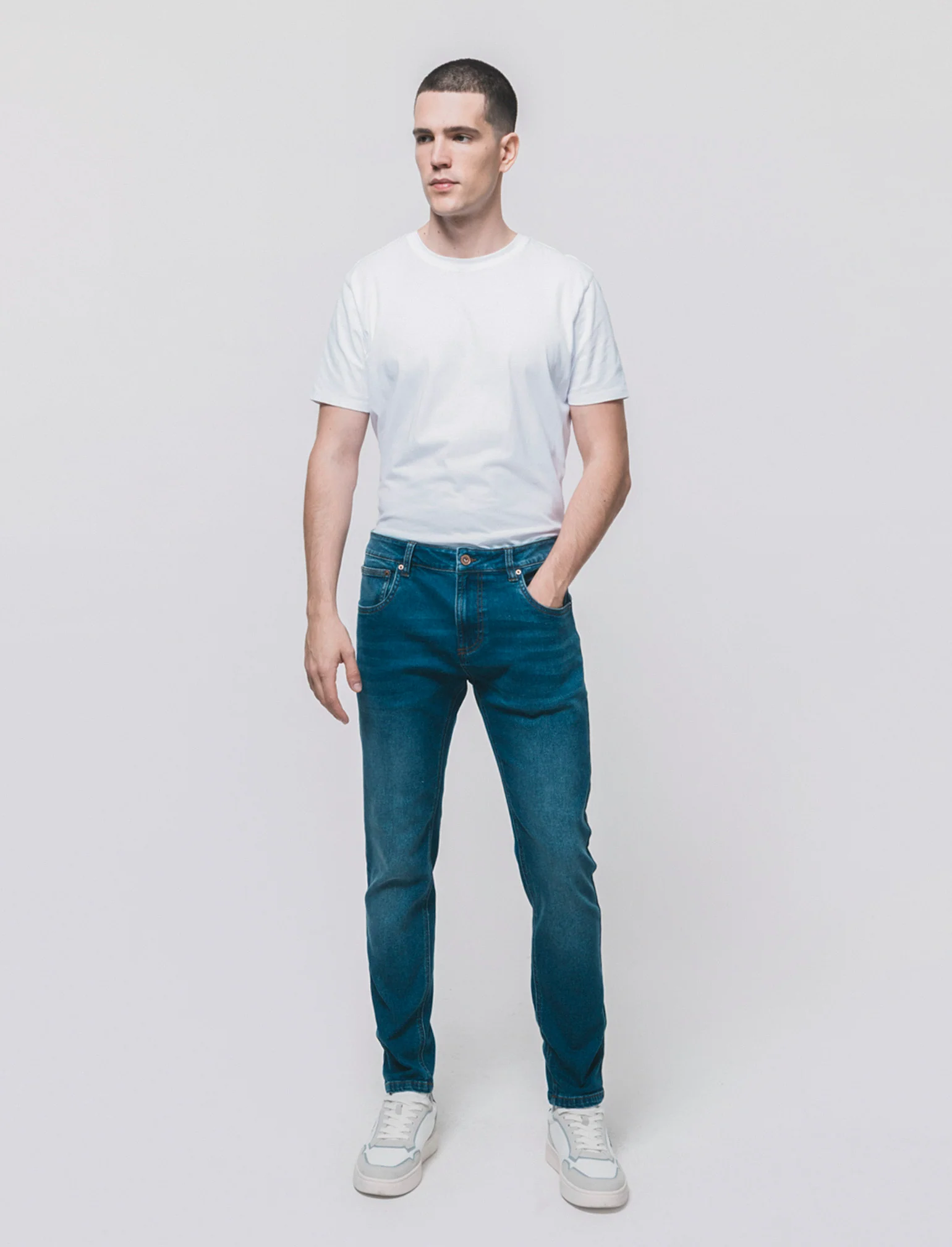 Jeans skinny fit blu scuro effetto slavato - DENIM SCURO - Image 3