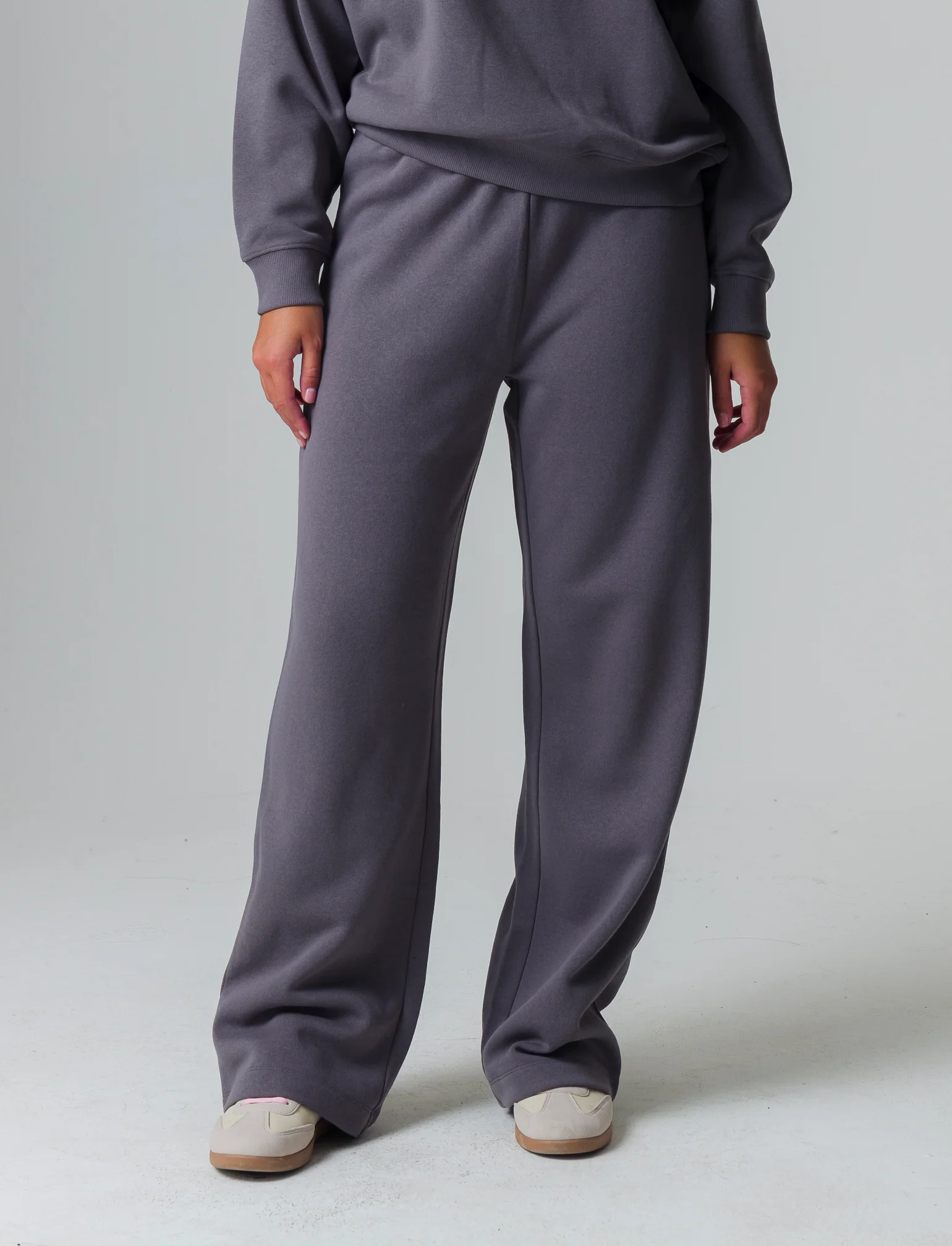 Jogger basico flare da donna - Grigio piombo - Image 3