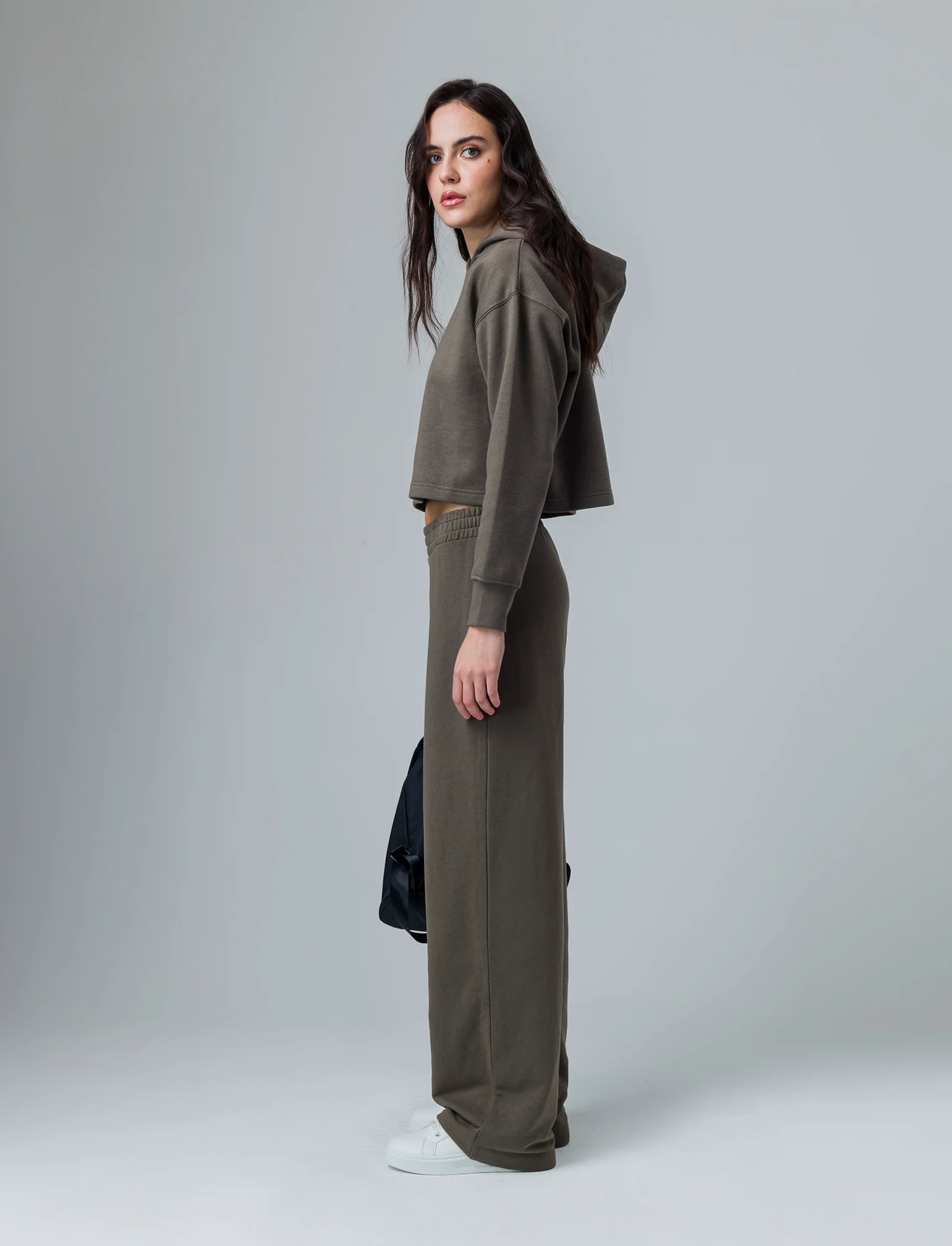 Jogger basico flare da donna - Verde salvia - Image 2