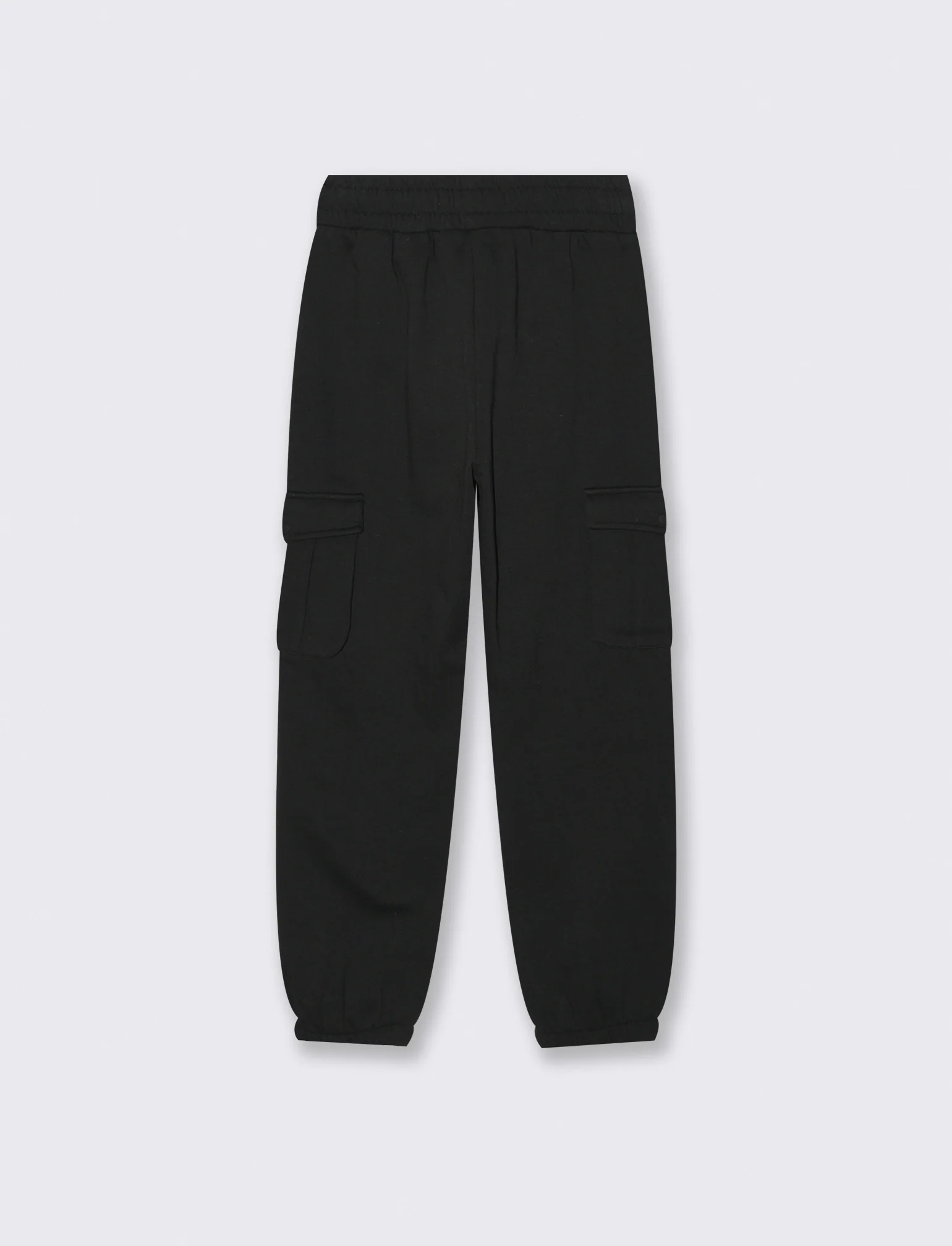 Jogger da bambina dalla vestibilità comoda con tasconi laterali - Nero - Image 2