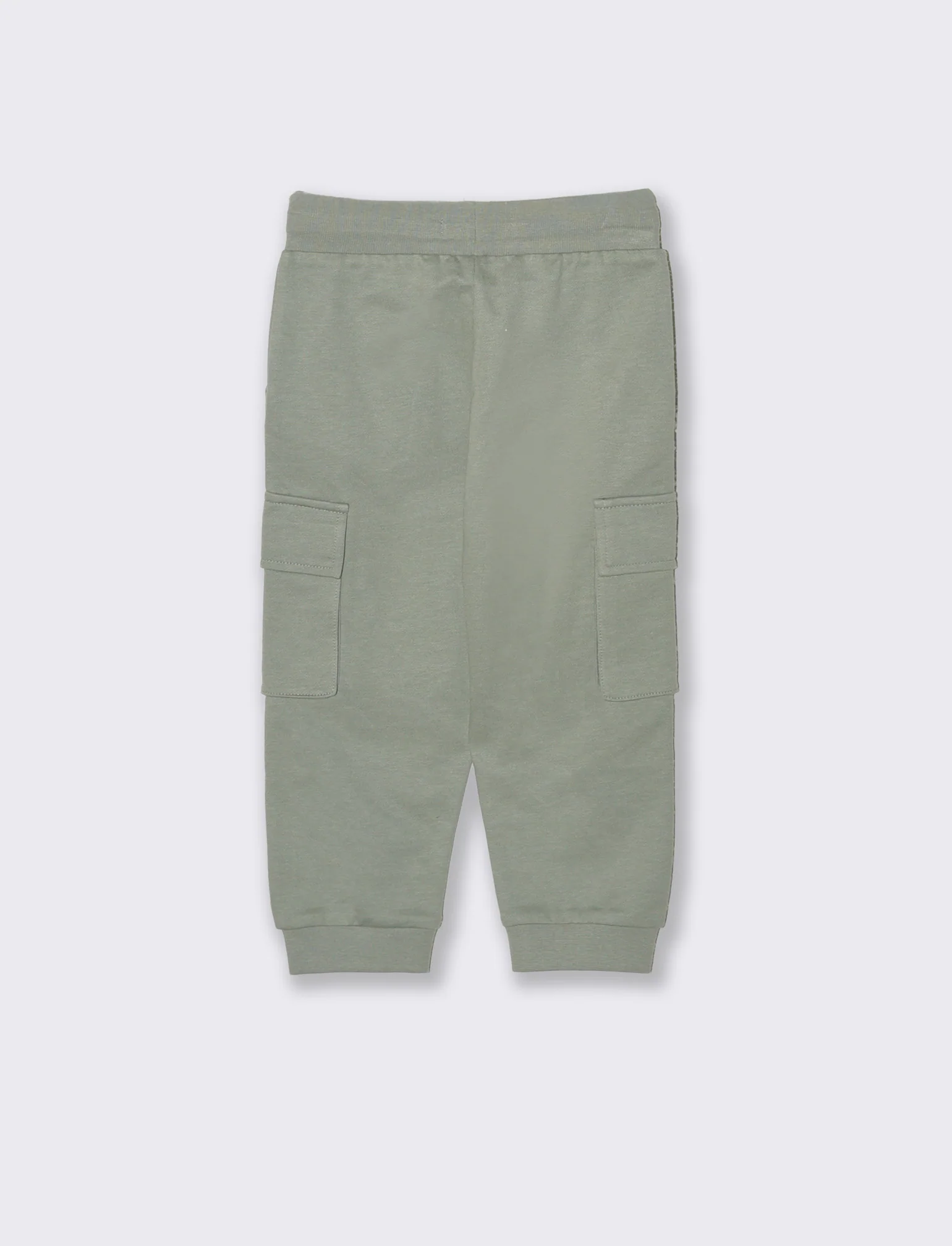 Jogger sportivi con tasconi laterali - Verde salvia - Image 2