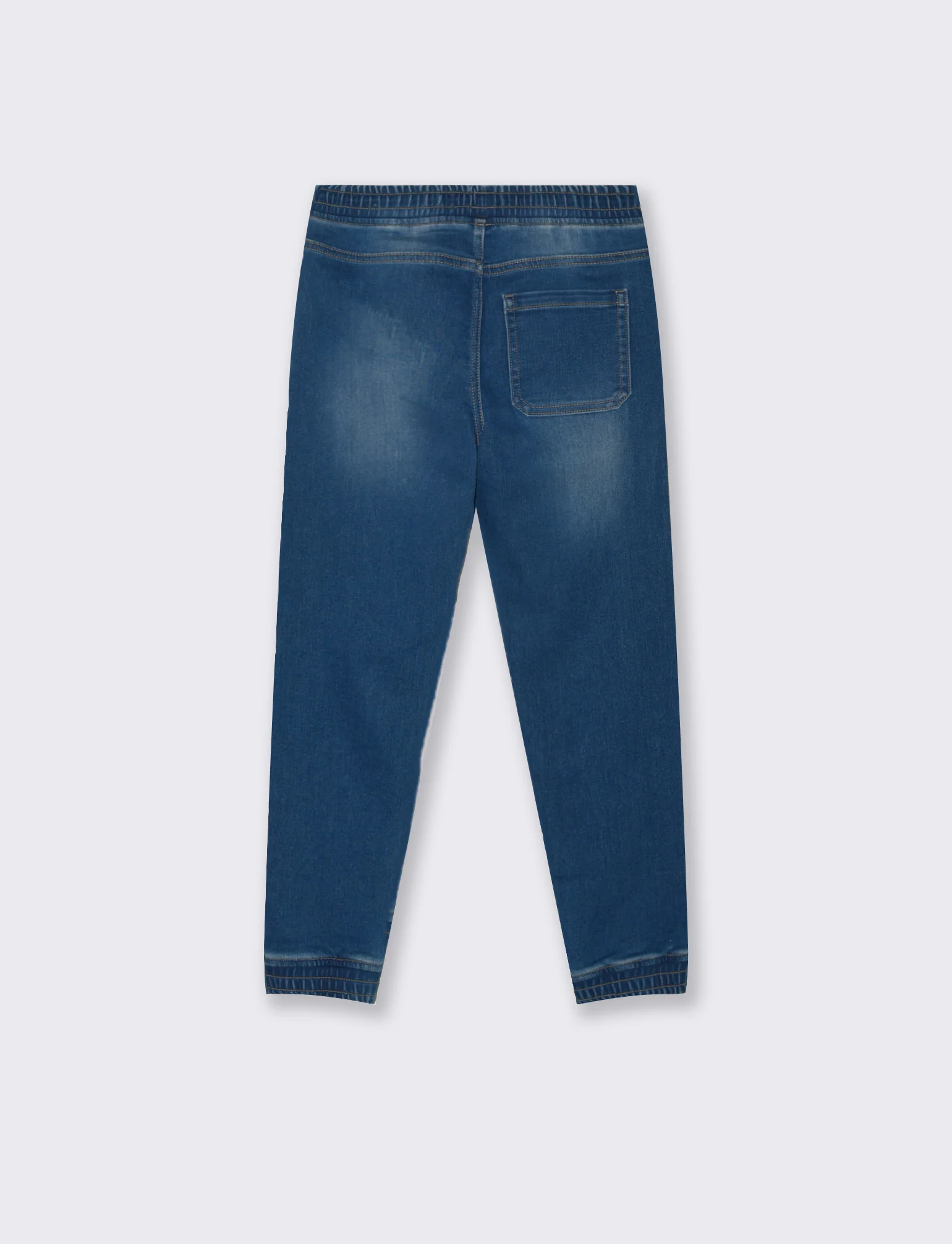 Jogging in denim. - Denim - Image 2
