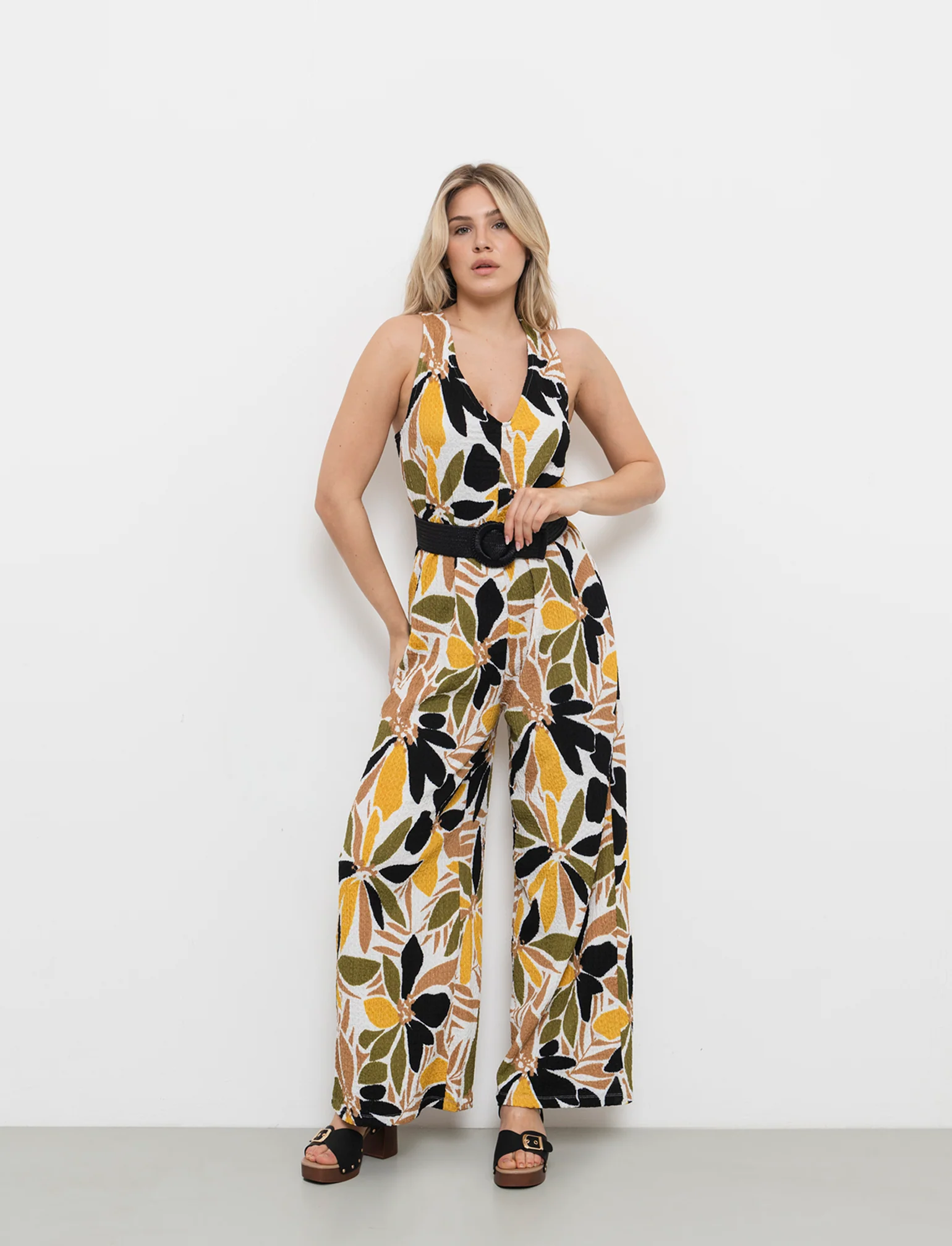 Jumpsuit con nodo al retro da donna - var 2