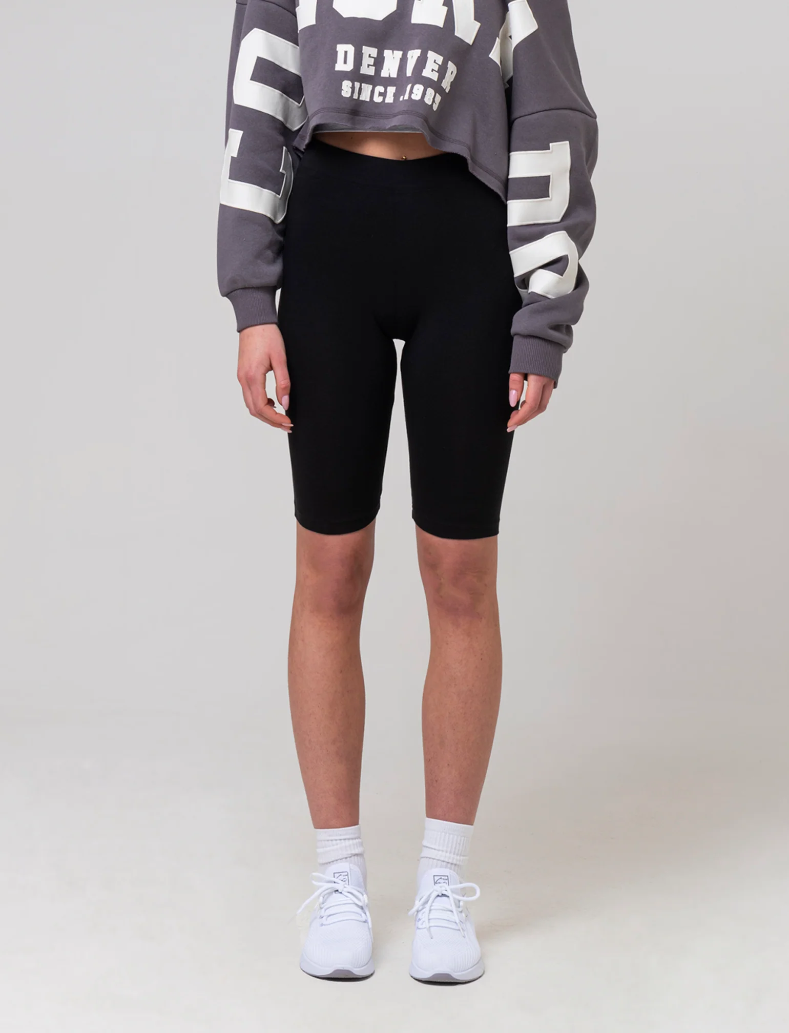 Leggings corto basico da donna - Nero - Image 3
