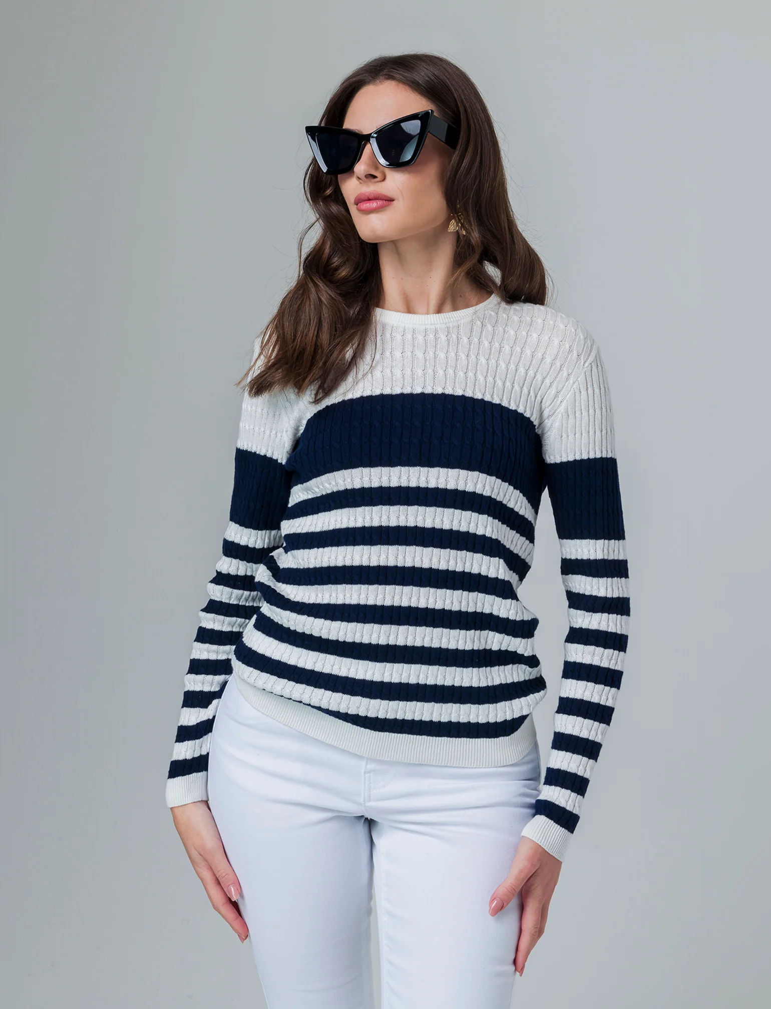 Maglia basica giro collo a trecce da donna - var 1