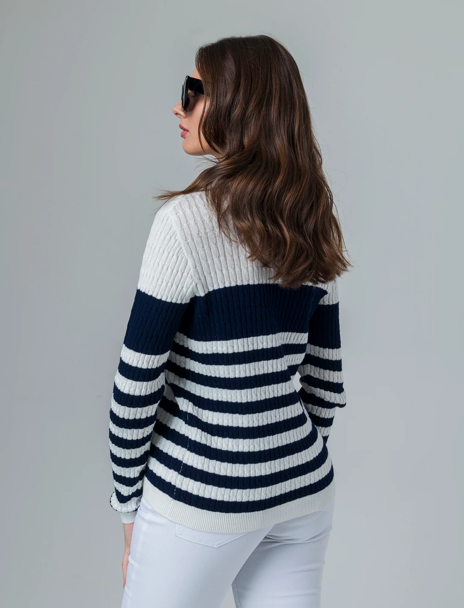 Maglia basica giro collo a trecce da donna - var 1 - Image 2