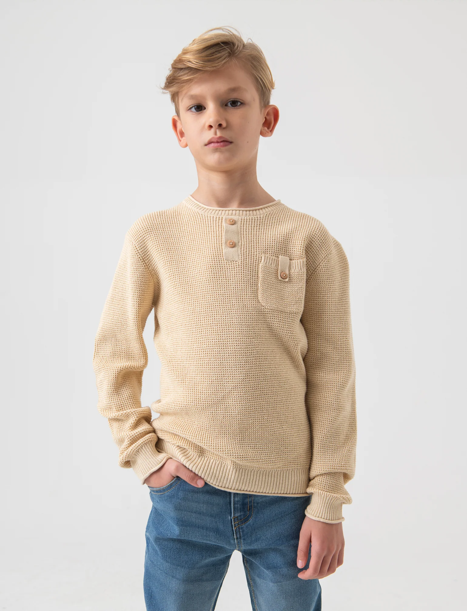 Maglia girocollo e taschino da bambino - Beige