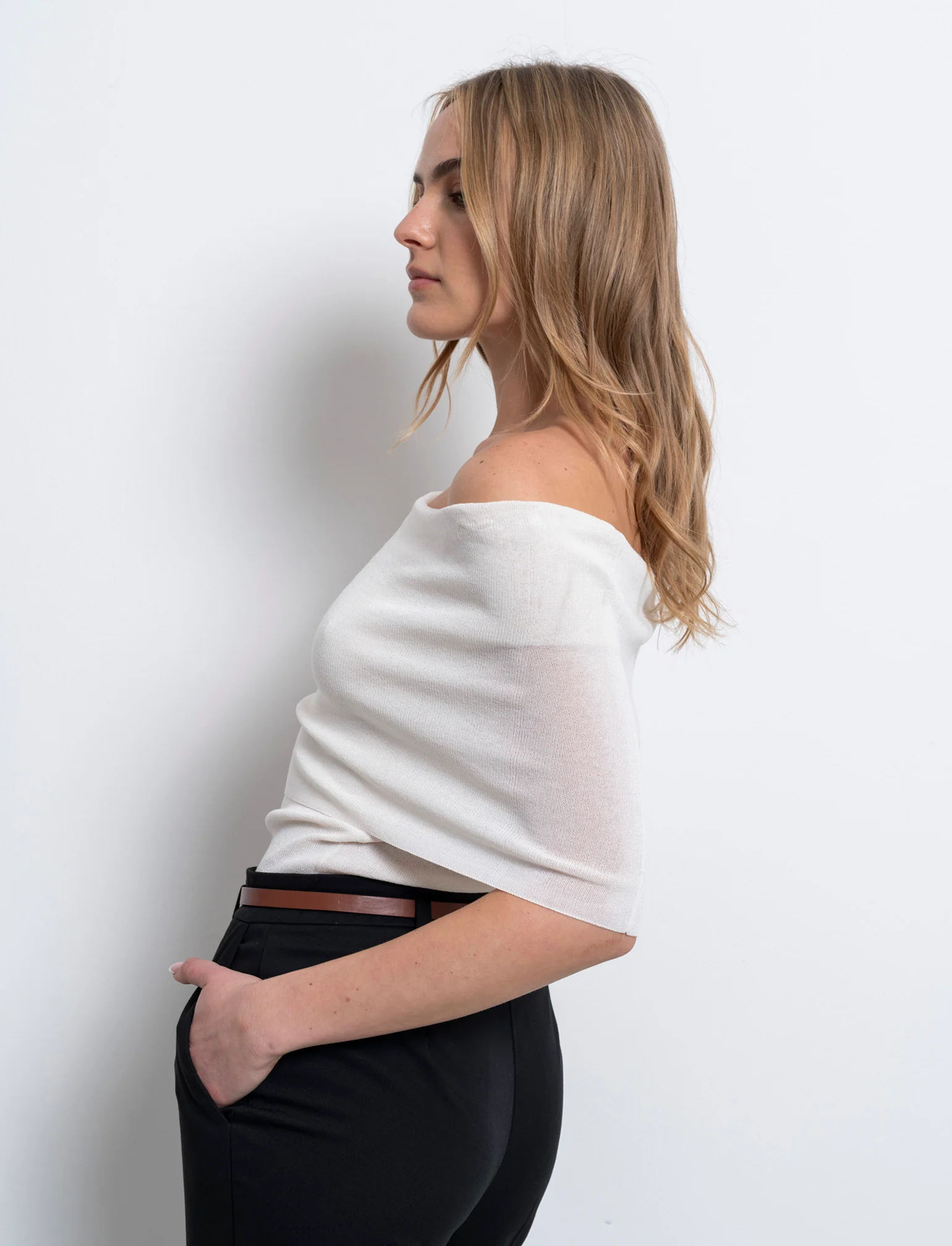 Maglia off shoulder da donna - Avorio