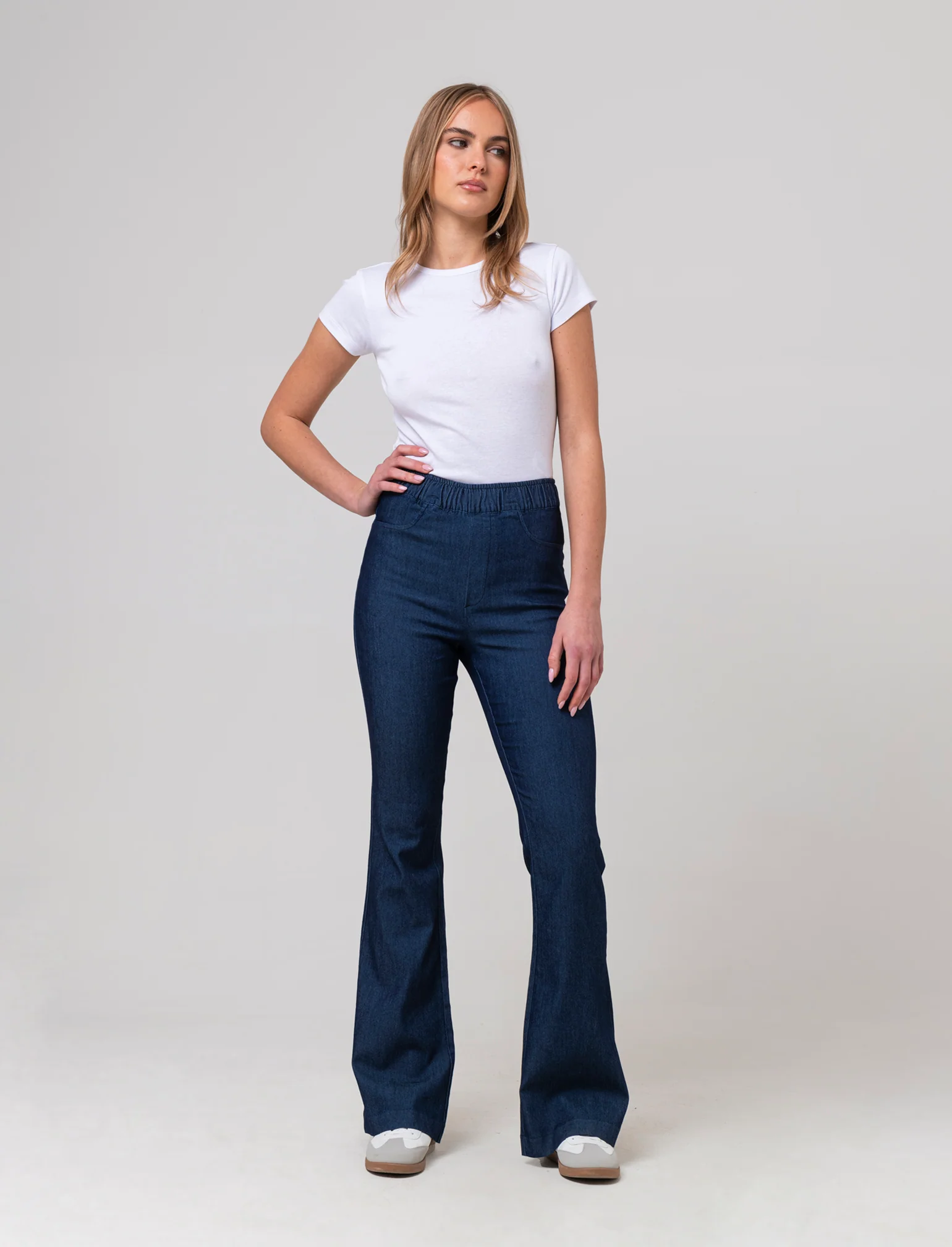 Pantalone a zampa da donna - DENIM SCURO - Image 3