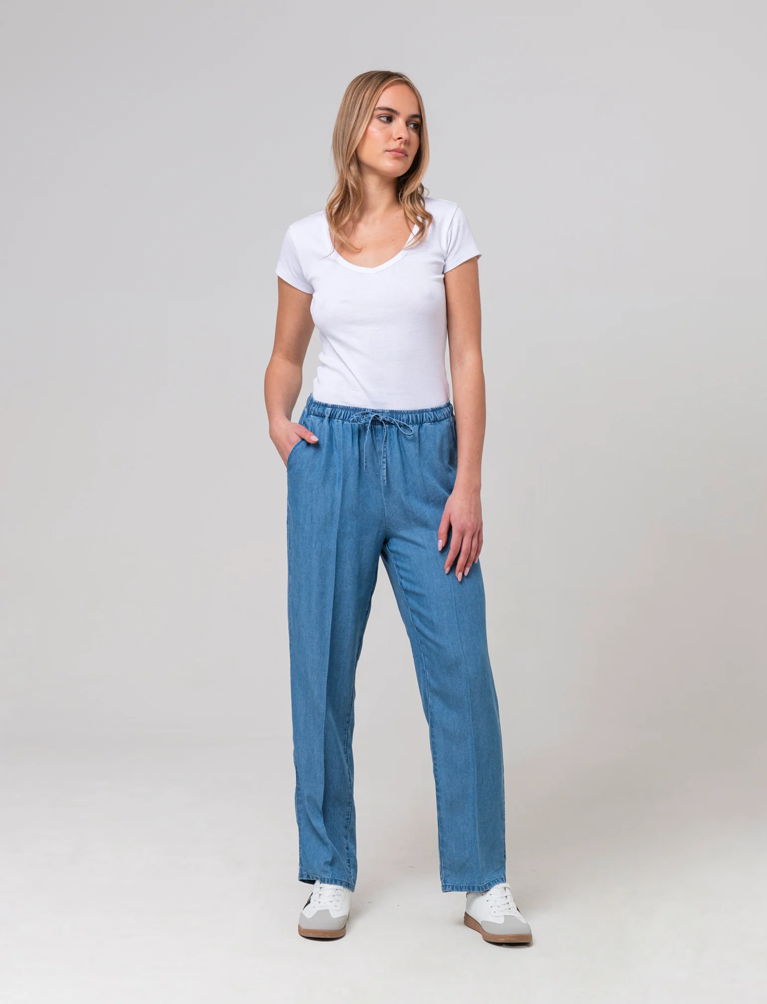 Pantalone con coulisse da donna - Denim - Image 2