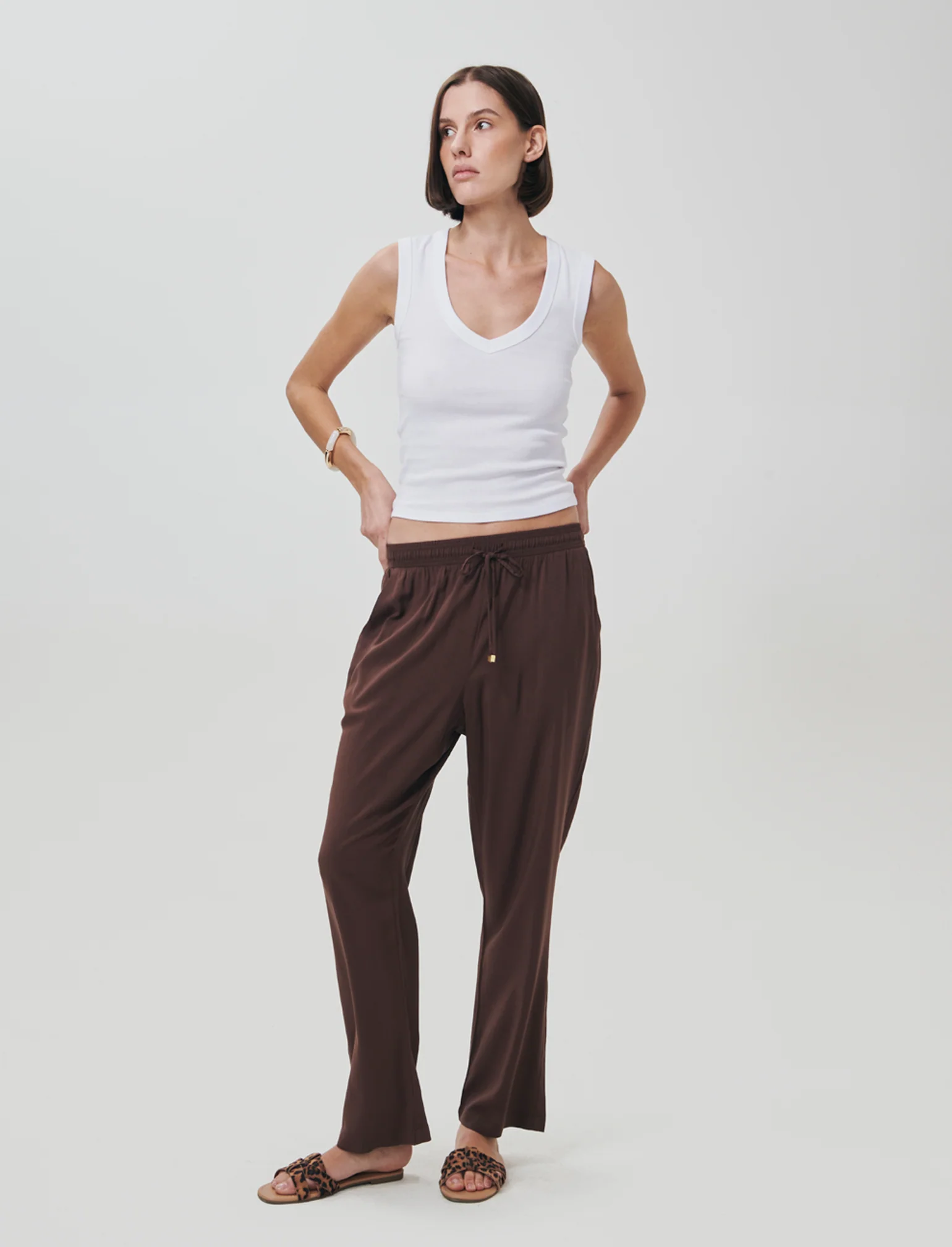 Pantalone con Coulisse ed Elastico - Marrone cioccolato - Image 3