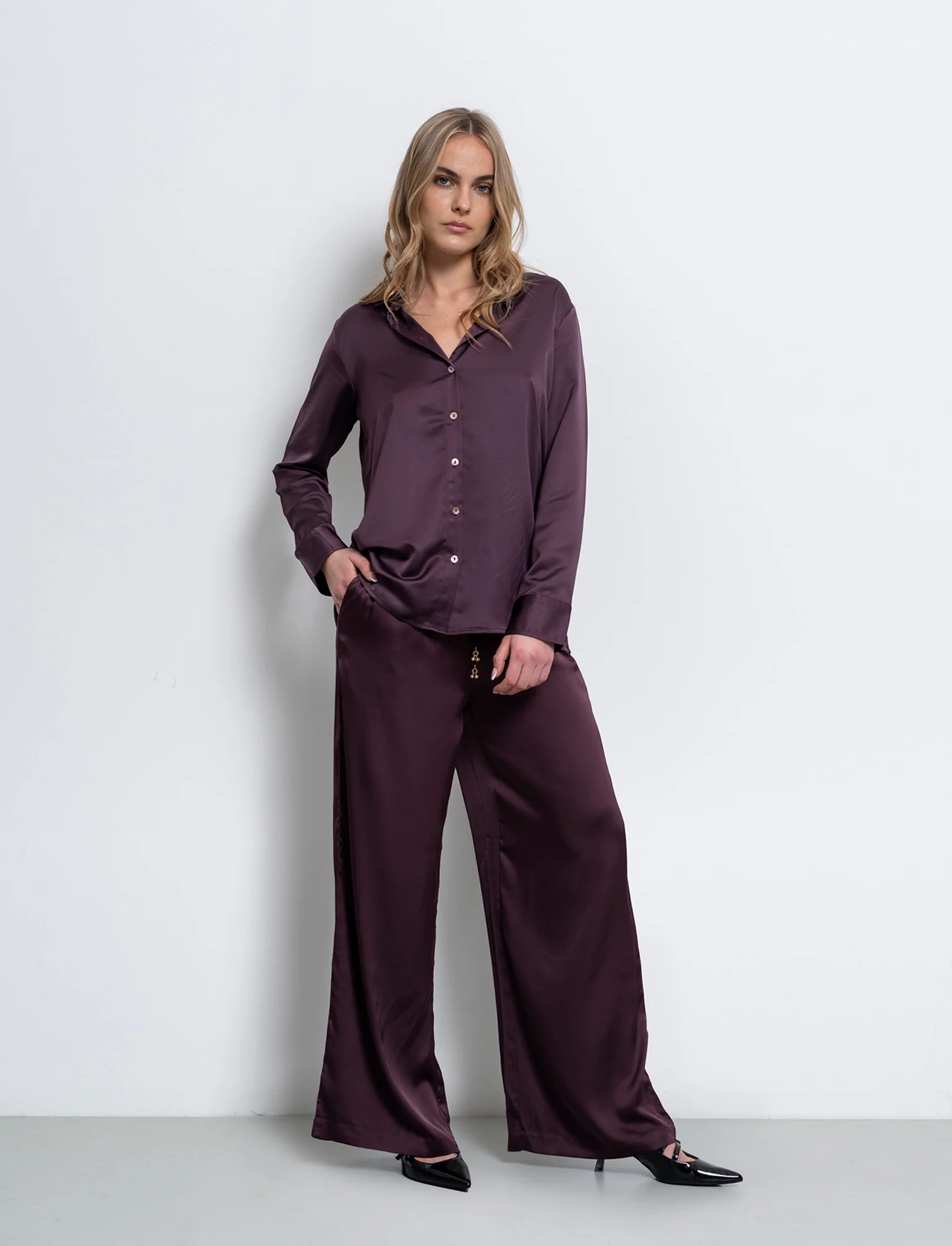 Pantalone con elastico e culisse da donna - Viola - Image 3