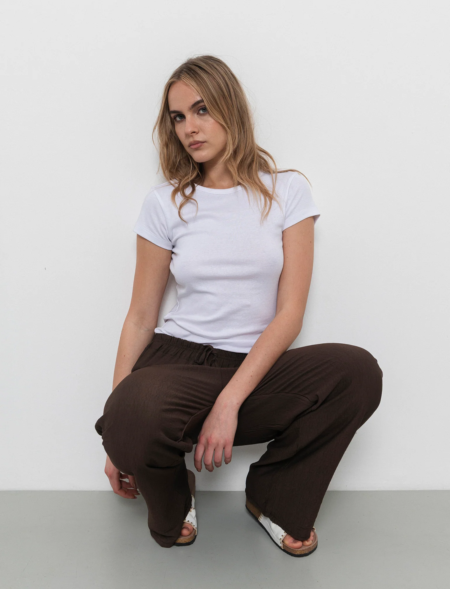 Pantalone con elastico e lacci in vita - Moro
