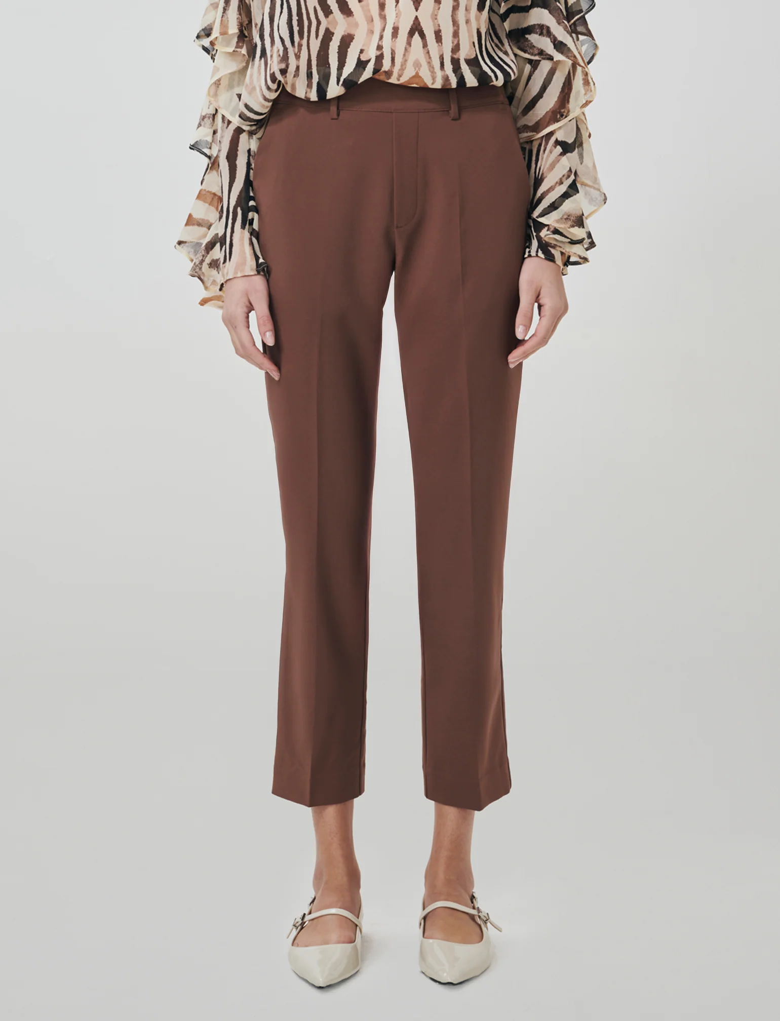 Pantalone con Elastico e Tasche - Marrone