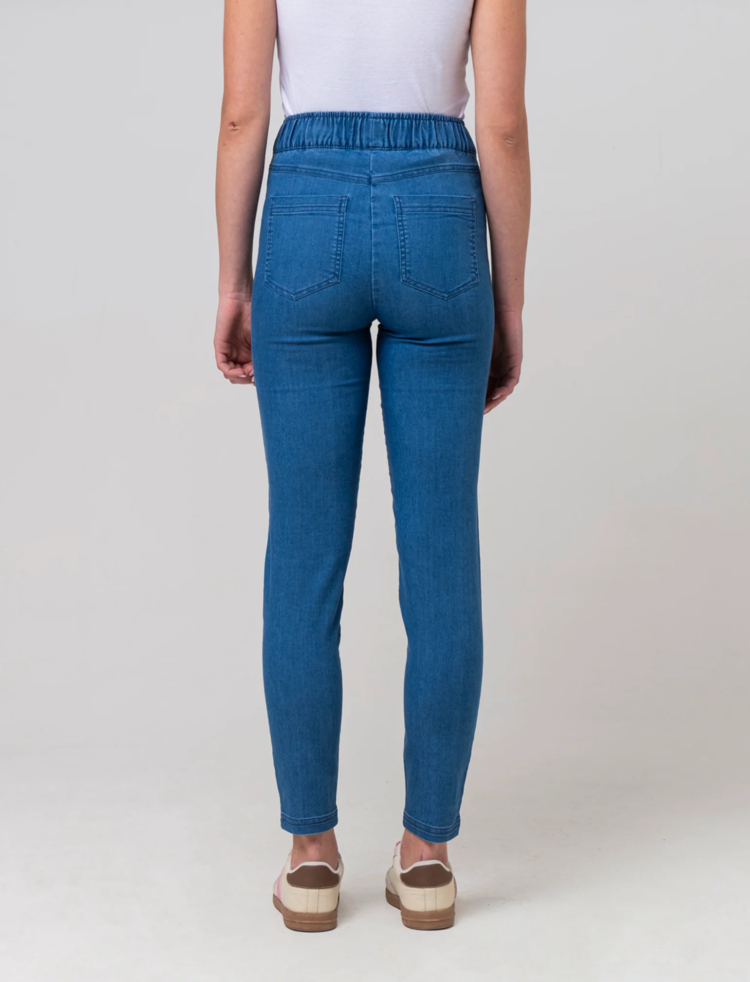 Pantalone con elastico in vita da donna - Denim - Image 2