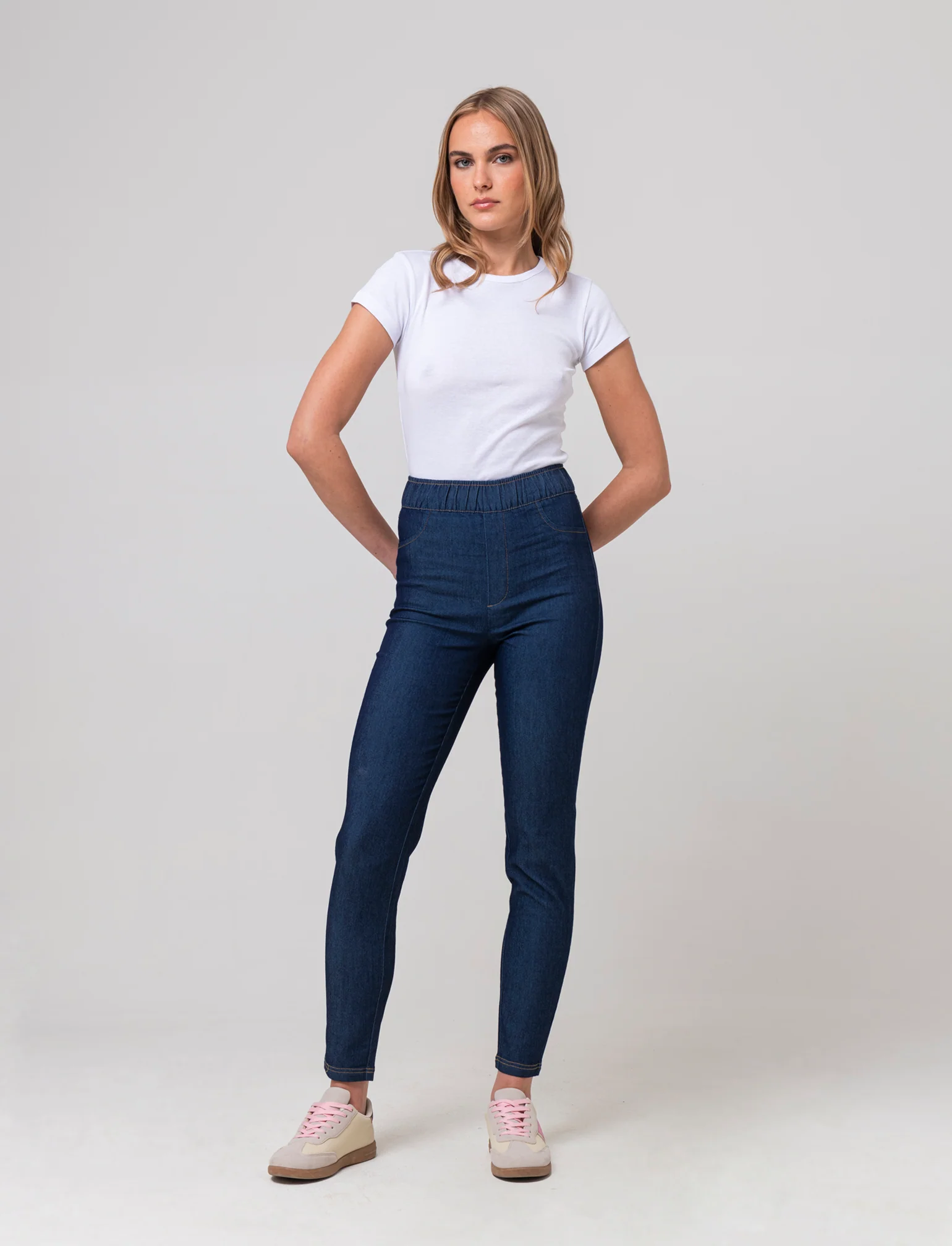 Pantalone con elastico in vita da donna - DENIM SCURO - Image 3