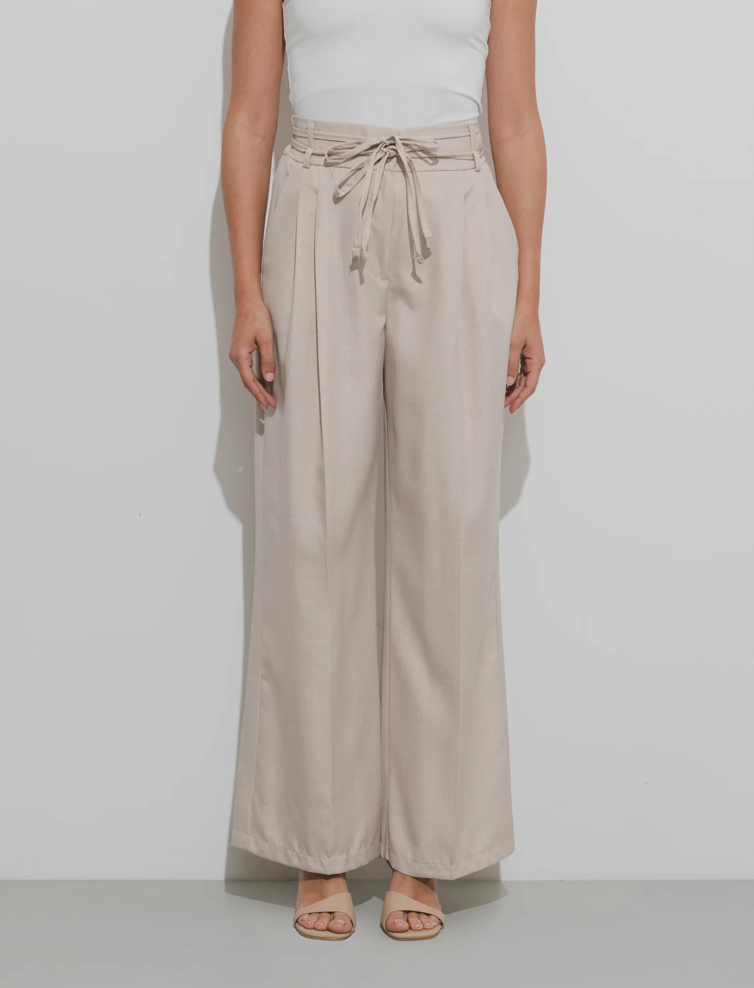 PANTALONE CON LACCI - Beige
