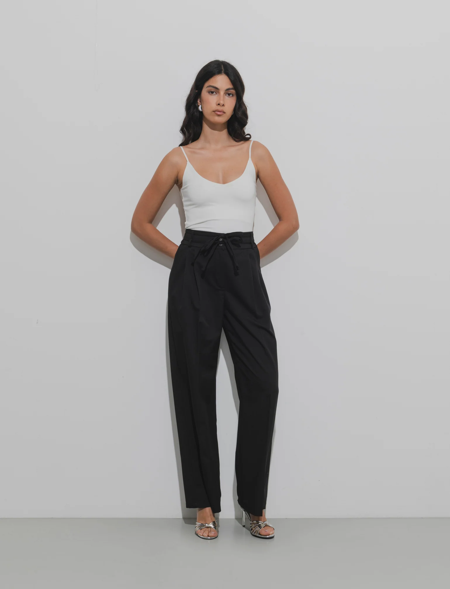 PANTALONE CON LACCI - Nero - Image 3