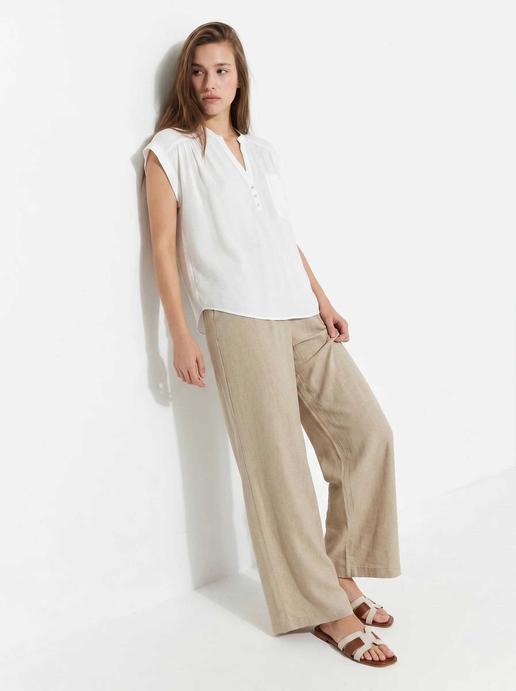 Pantalone Elasticizzato con Vestibilità Orbida - Grigio fango - Image 3