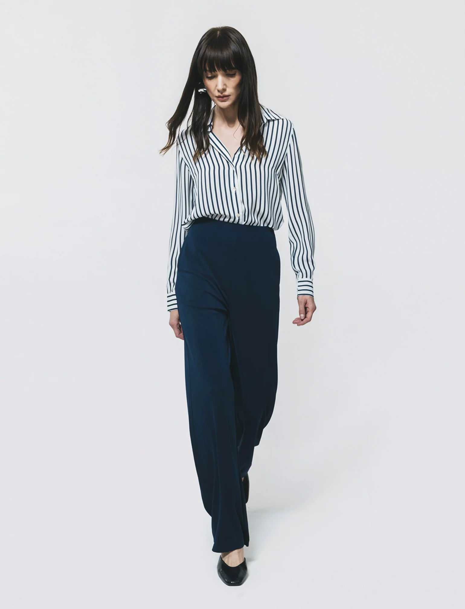 Pantalone Gamba Larga con Pinces - Blu - Image 4