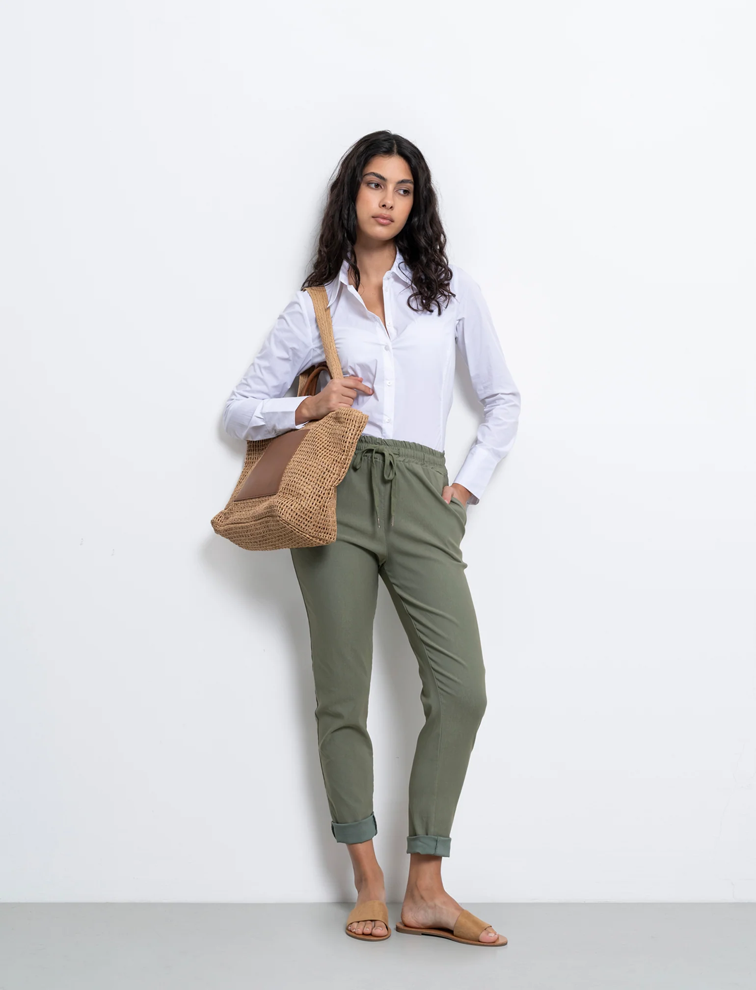 Pantalone in tessuto elasticizzato con coulisse in vita - Ve.milit. - Image 2