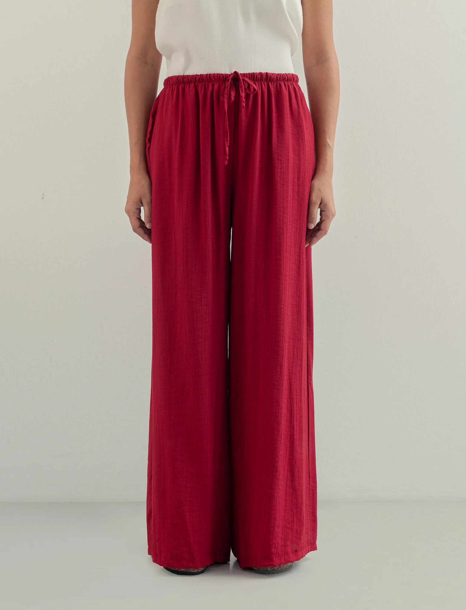 Pantalone largo con coulisse sottile - Rosso india - Image 2