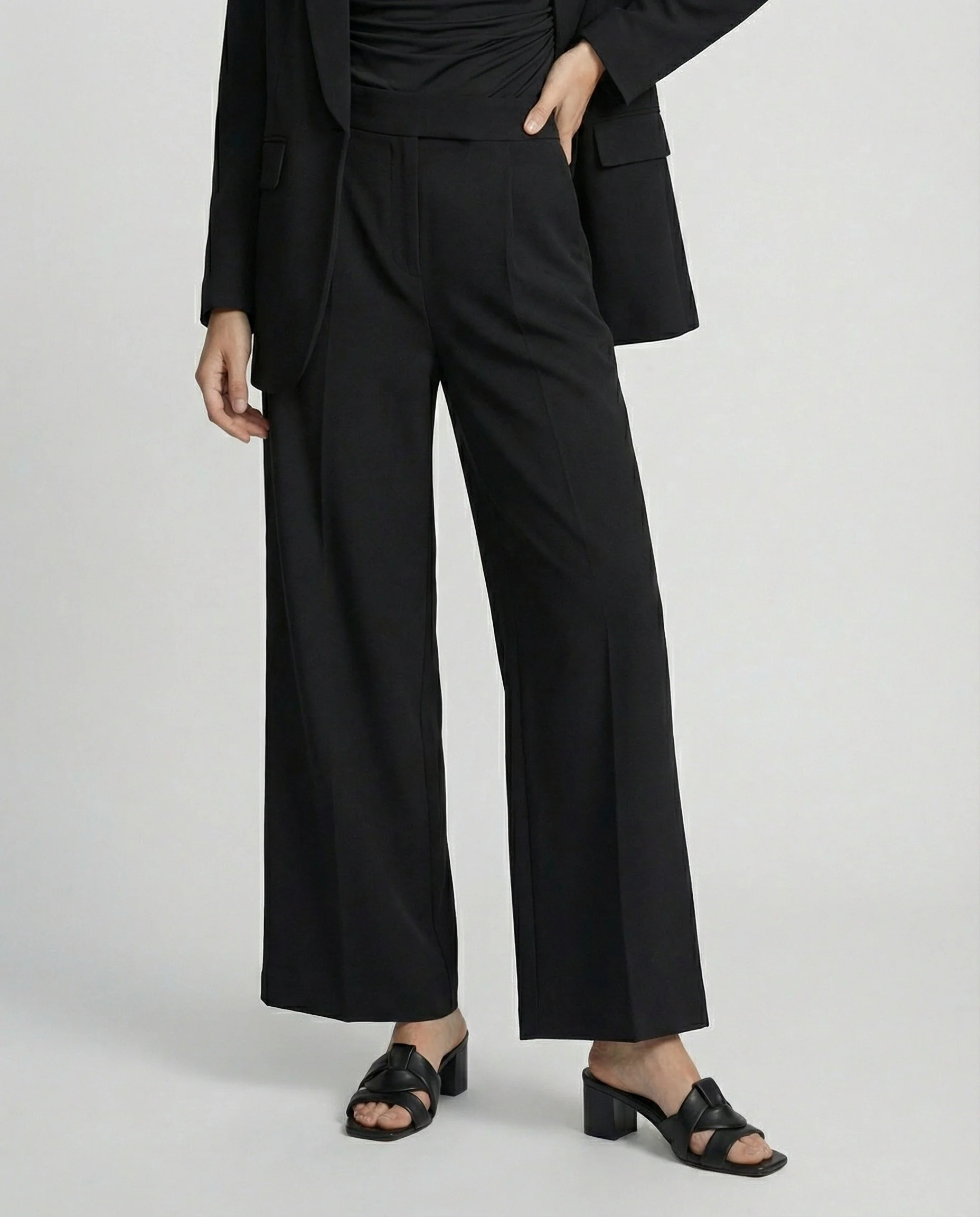 Pantalone over con pieghe ed elastico - Nero - Image 3