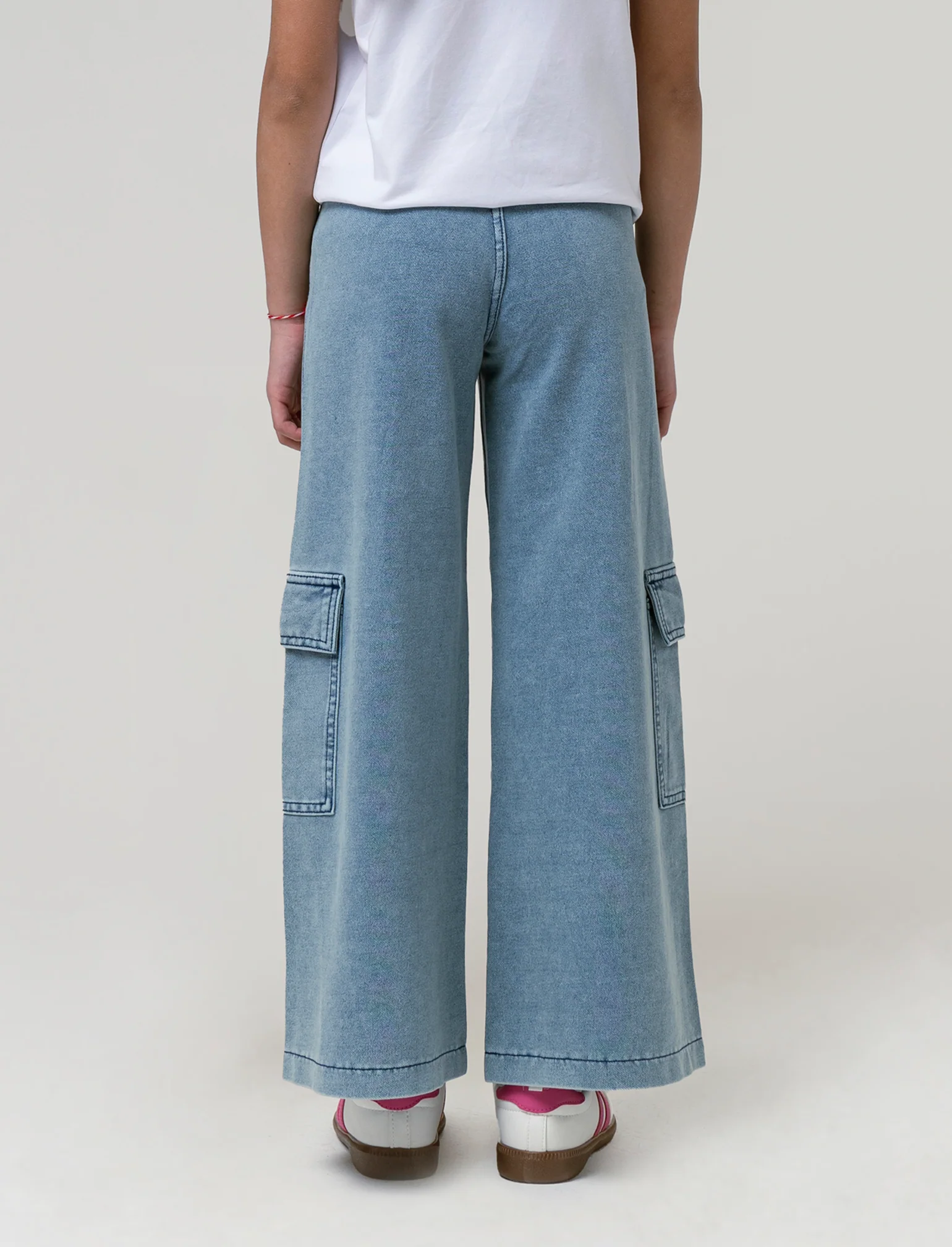 Pantaloni cargo gamba larga effetto denim da bambina - Denim chiaro - Image 2