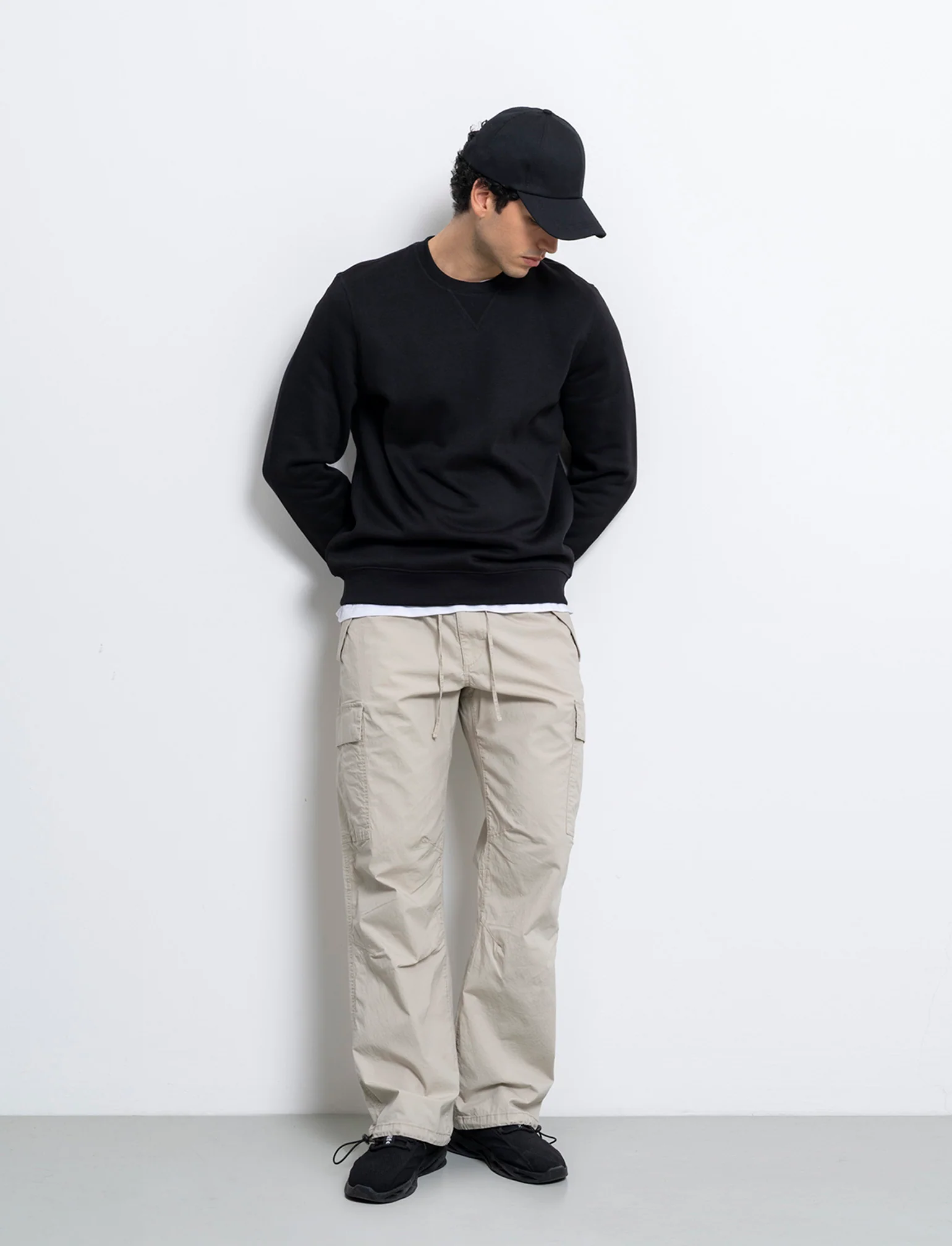 Pantaloni cargo parachute fit da uomo - Grigio ghiaccio - Image 3