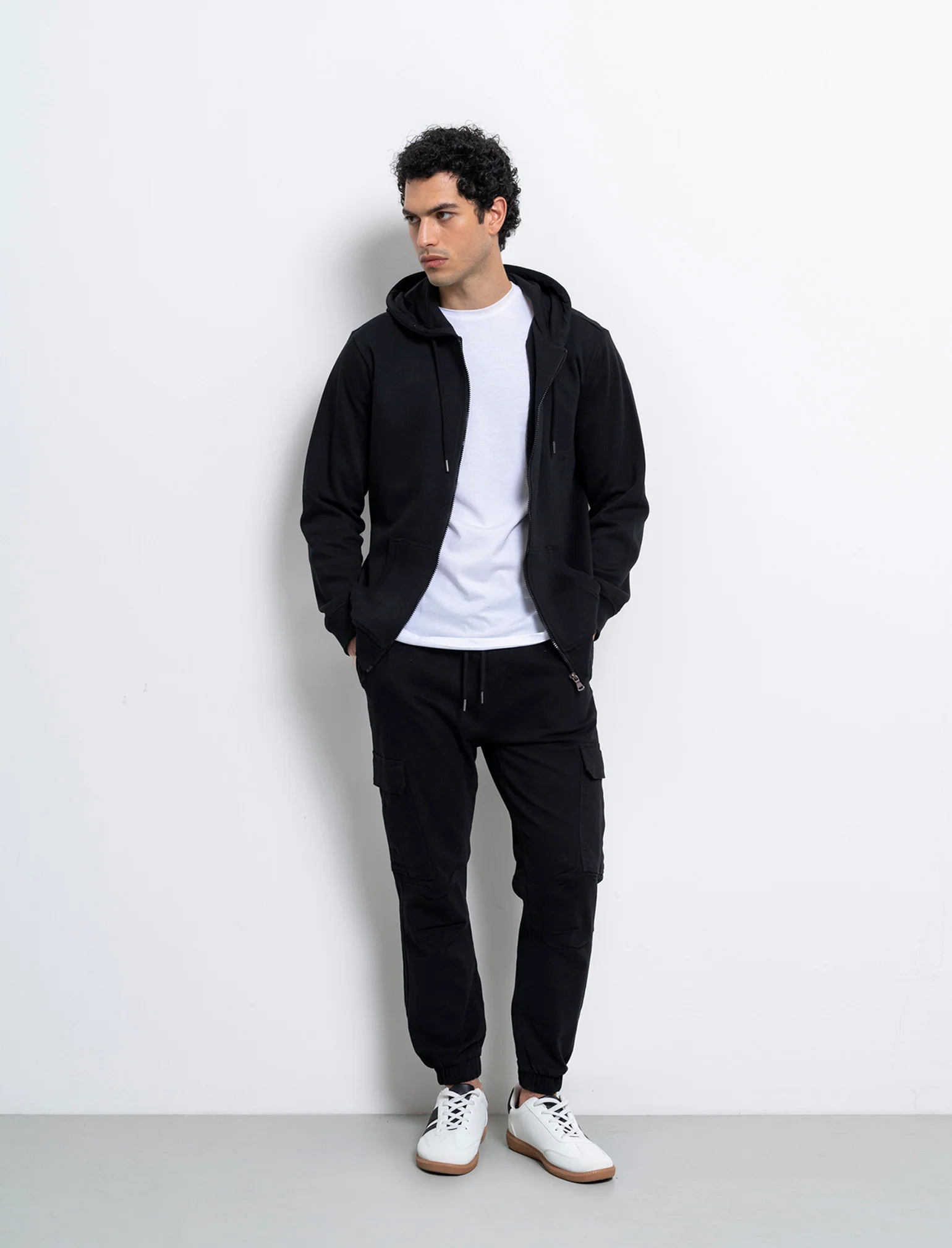 Pantaloni cargo slim fit da uomo - Nero - Image 3