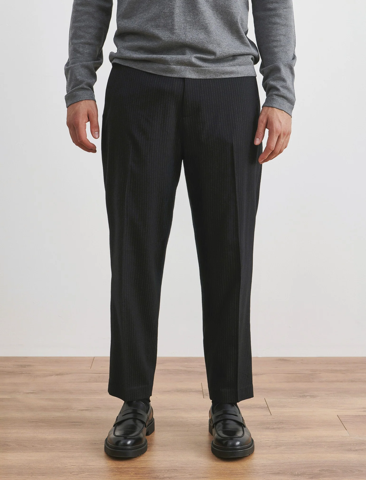 PANTALONI CHINO GESSATI EASY FORMAL FIT - Nero - Image 4