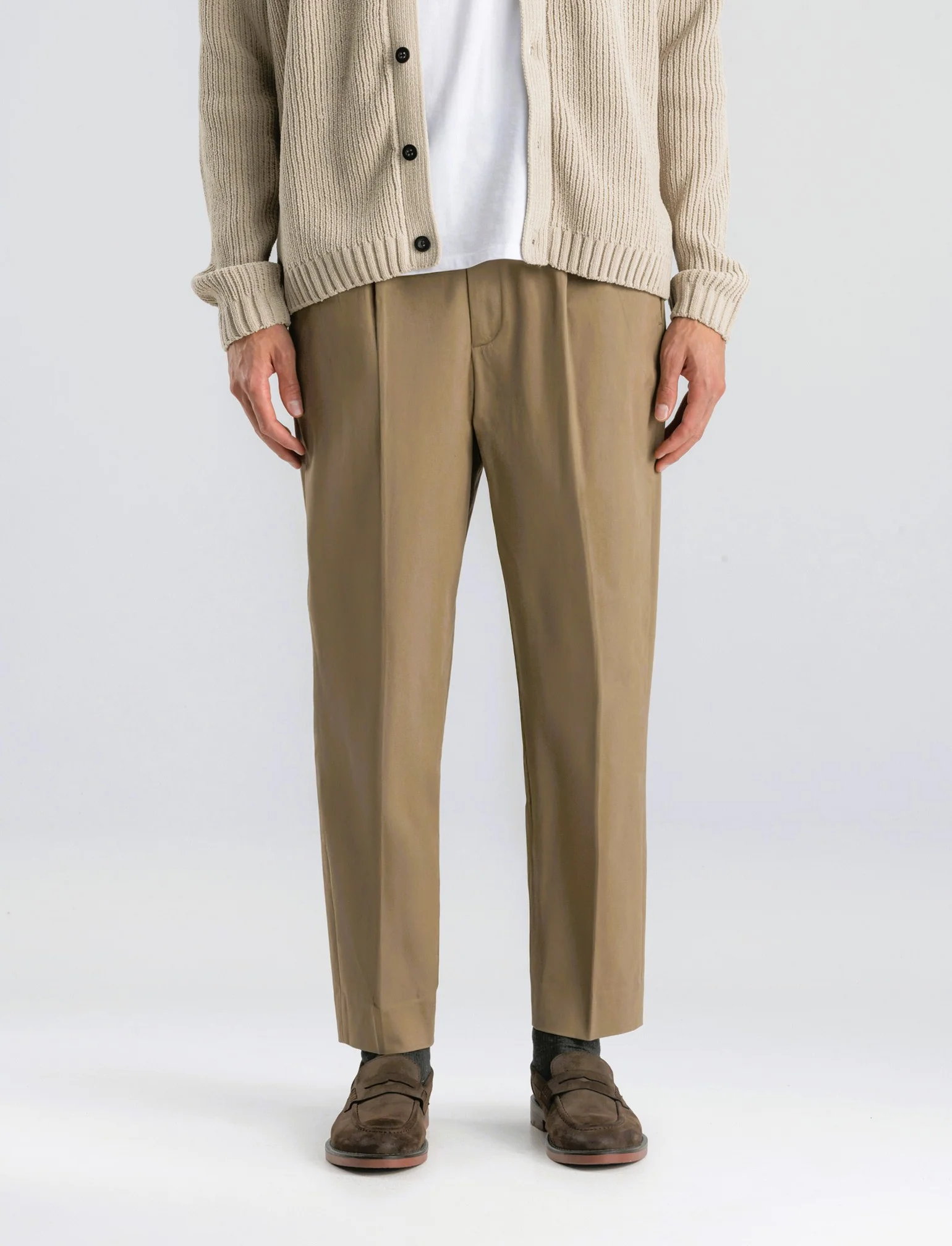 PANTALONI CHINO IN COTONE STRETCH RELAXED EASY PANT FIT - Verde kaki - Image 4