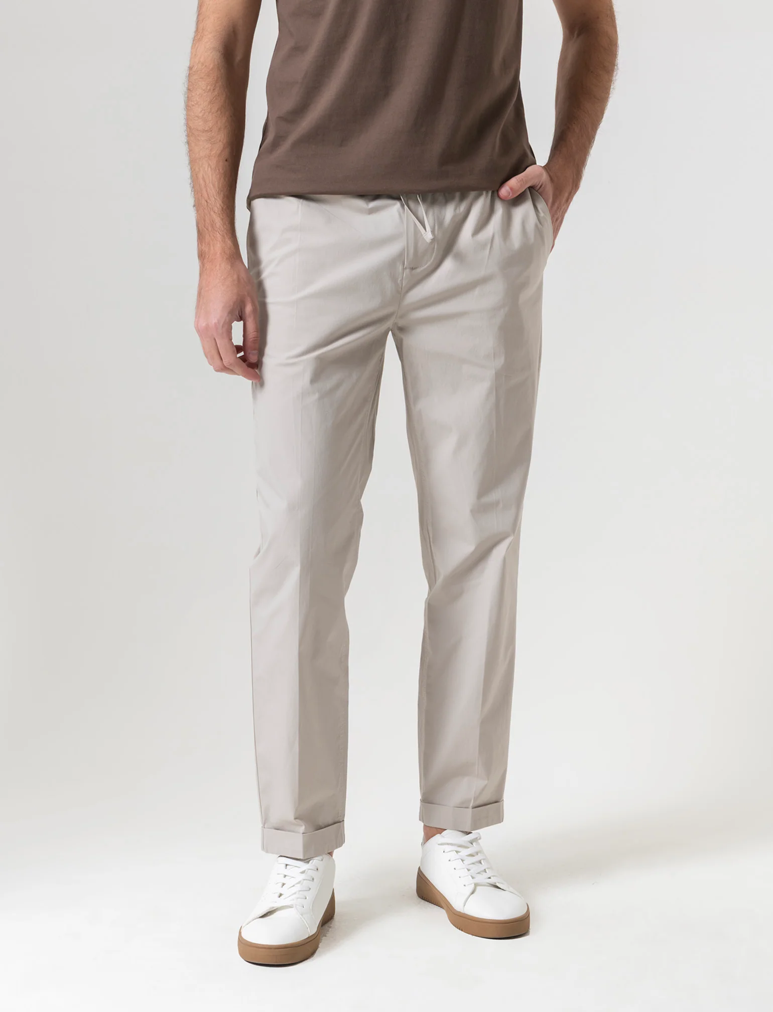 Pantaloni chino jogger in popelin stretch da uomo - Sabbia - Image 3