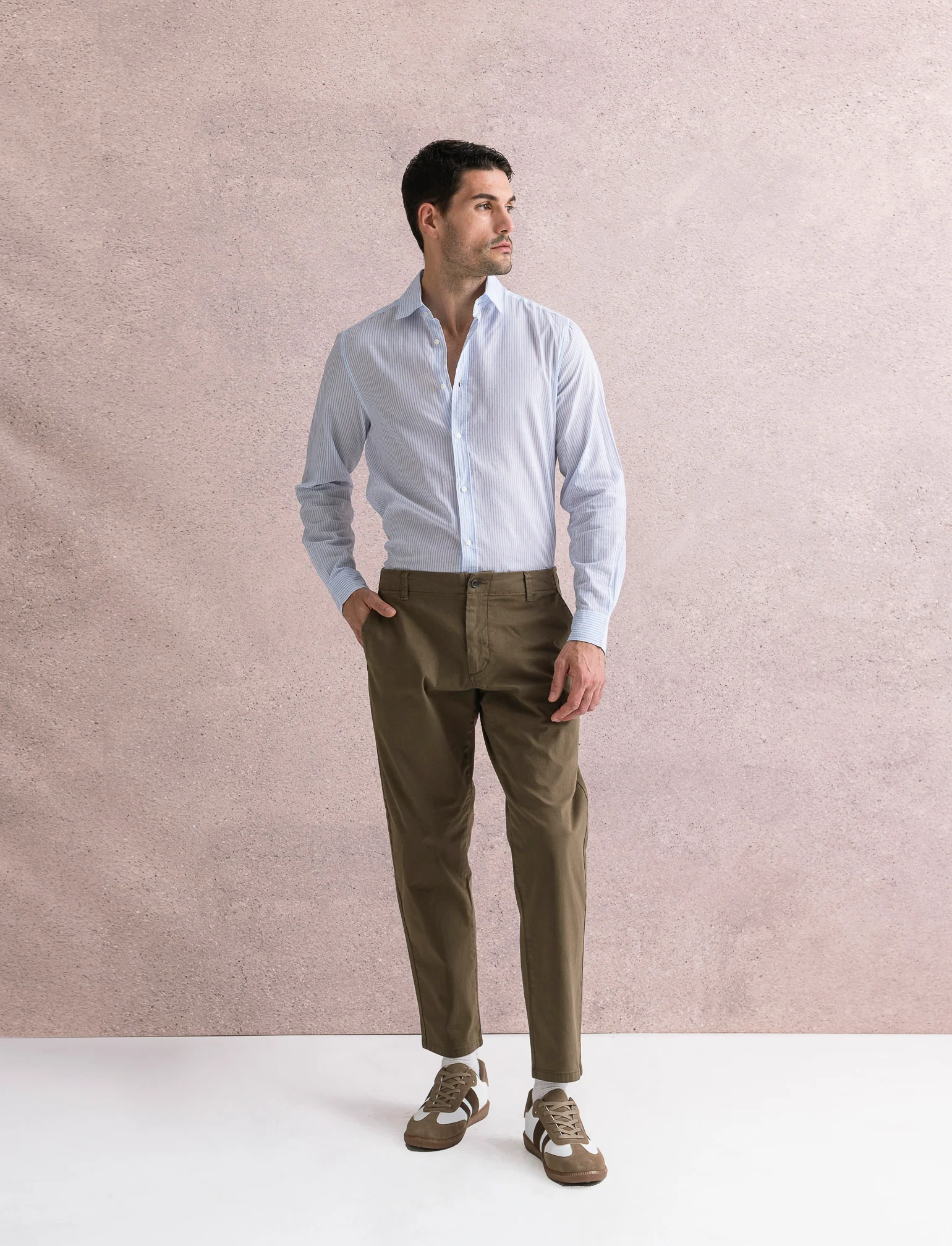 PANTALONI CHINO REGULAR FIT - Grigio fango - Image 3