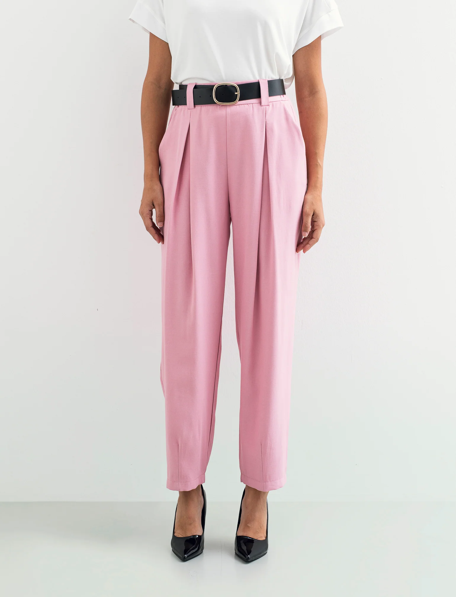 Pantaloni con cintura - Rosa